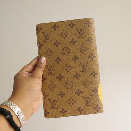 LOUIS VUITTON Reverse Monogram Duck Emily Notebook Cover MM Blue Interior