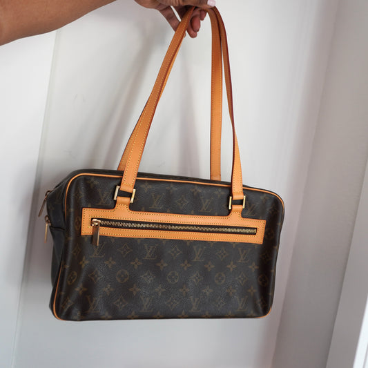 LOUIS VUITTON Monogram Cite GM