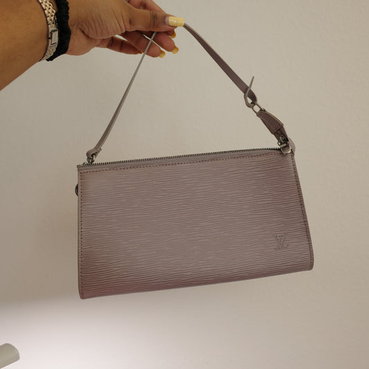 LOUIS VUITTON Epi Leather Lilac Purple Pochette Accessoires