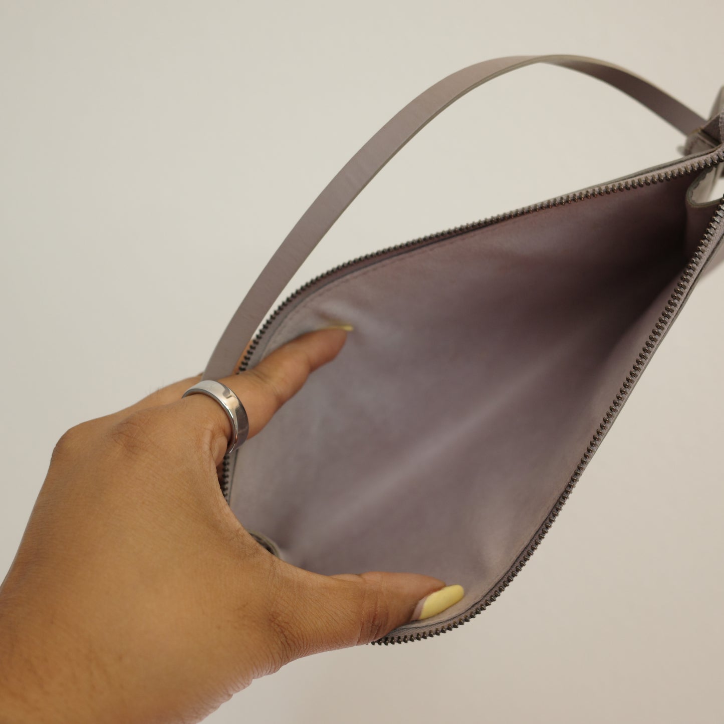 LOUIS VUITTON Epi Leather Lilac Purple Pochette Accessoires