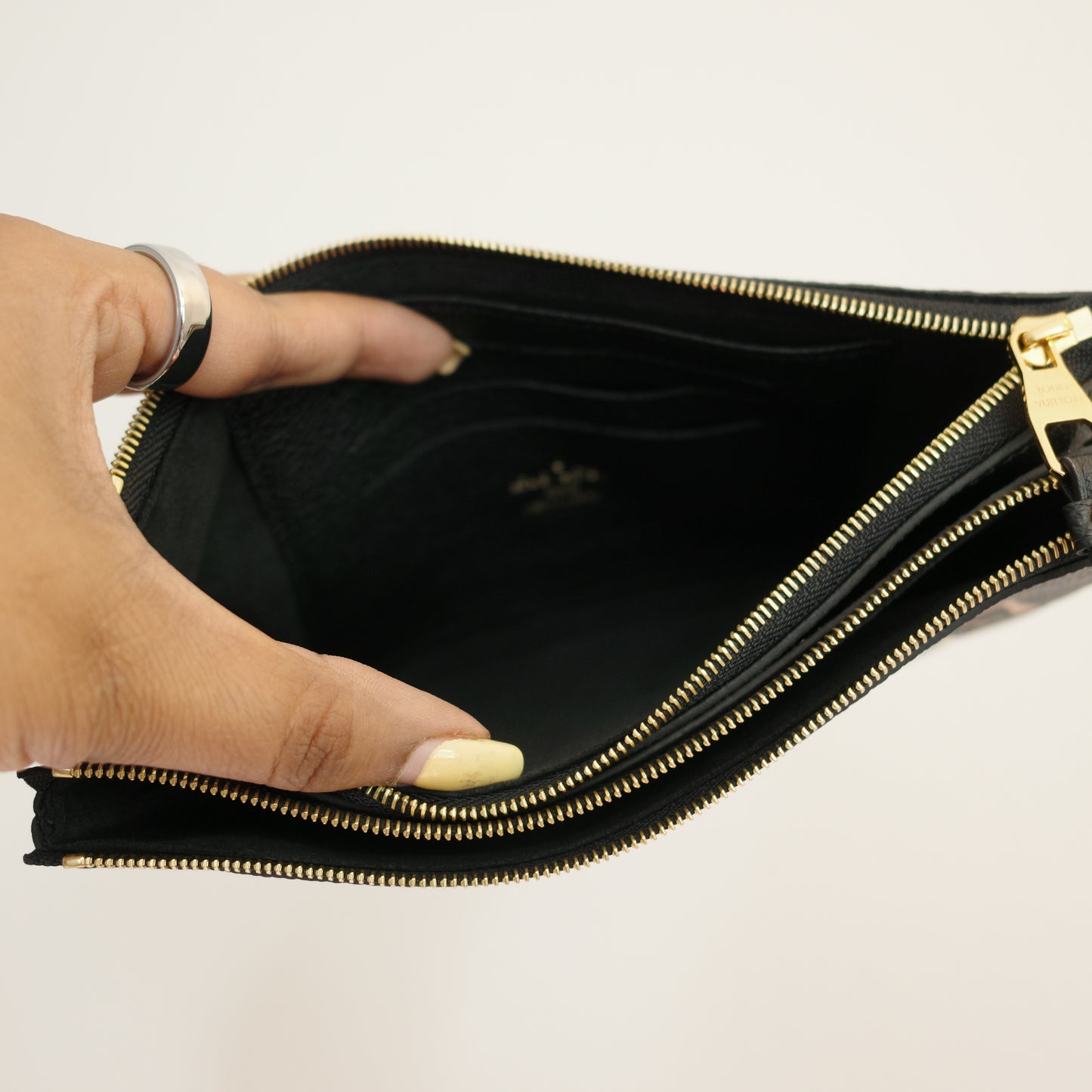 LOUIS VUITTON Double Zip Pochette Crossbody Empreinte Bicolor