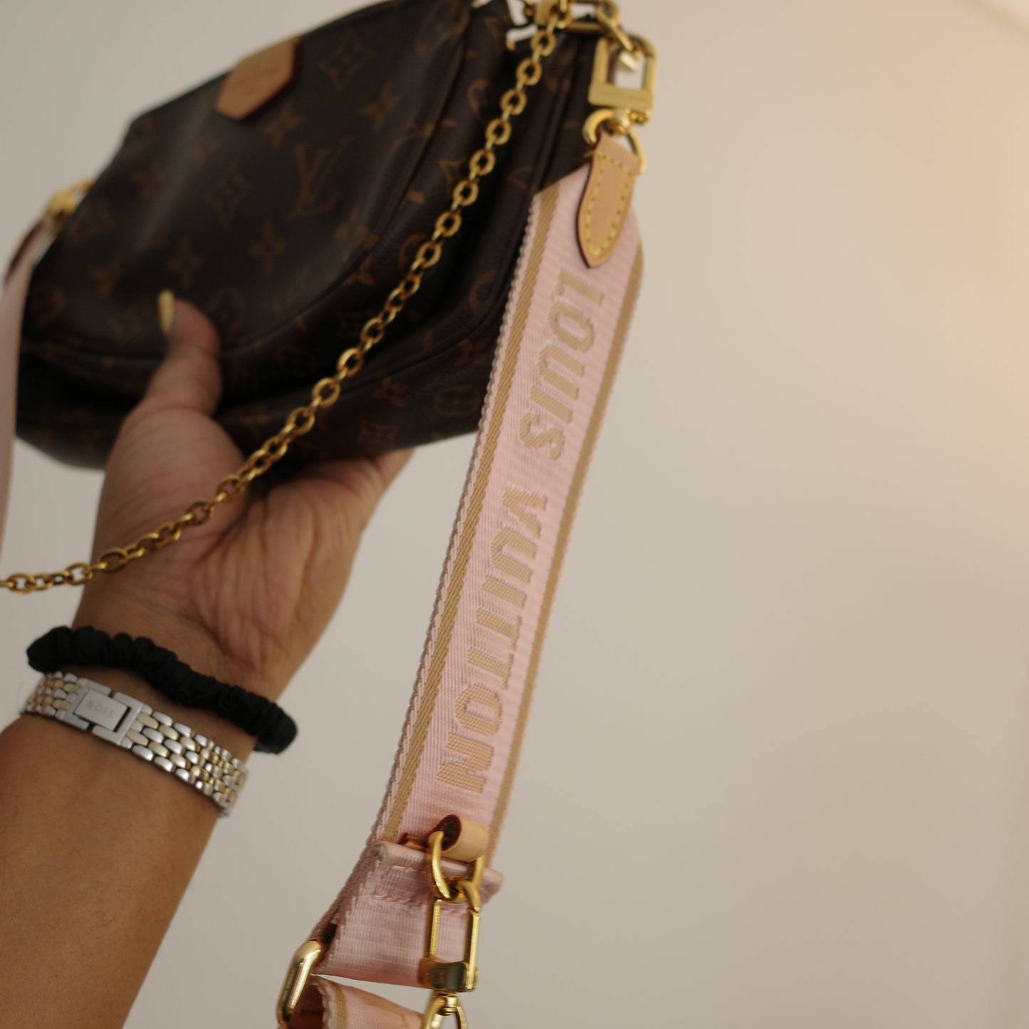 LOUIS VUITTON Monogram Multi Pochette Accessoires Pink Strap