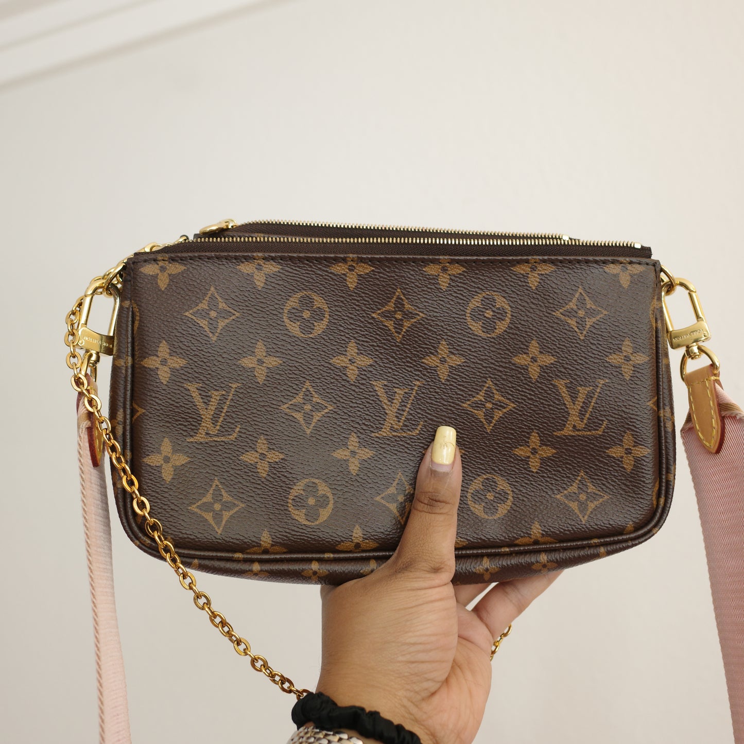 LOUIS VUITTON Monogram Multi Pochette Accessoires Pink Strap