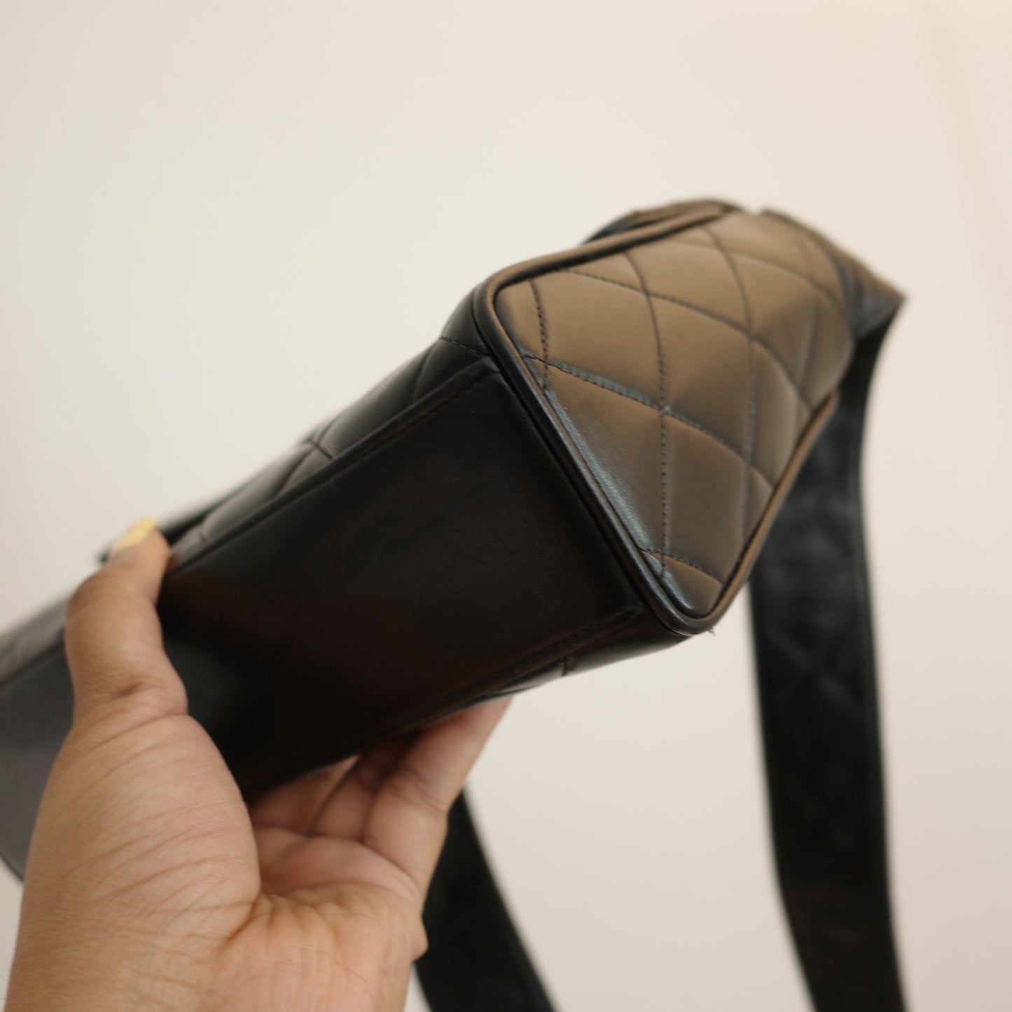 CHANEL 1994 Lambskin Quilted Black Shoulder Crossbody Bag