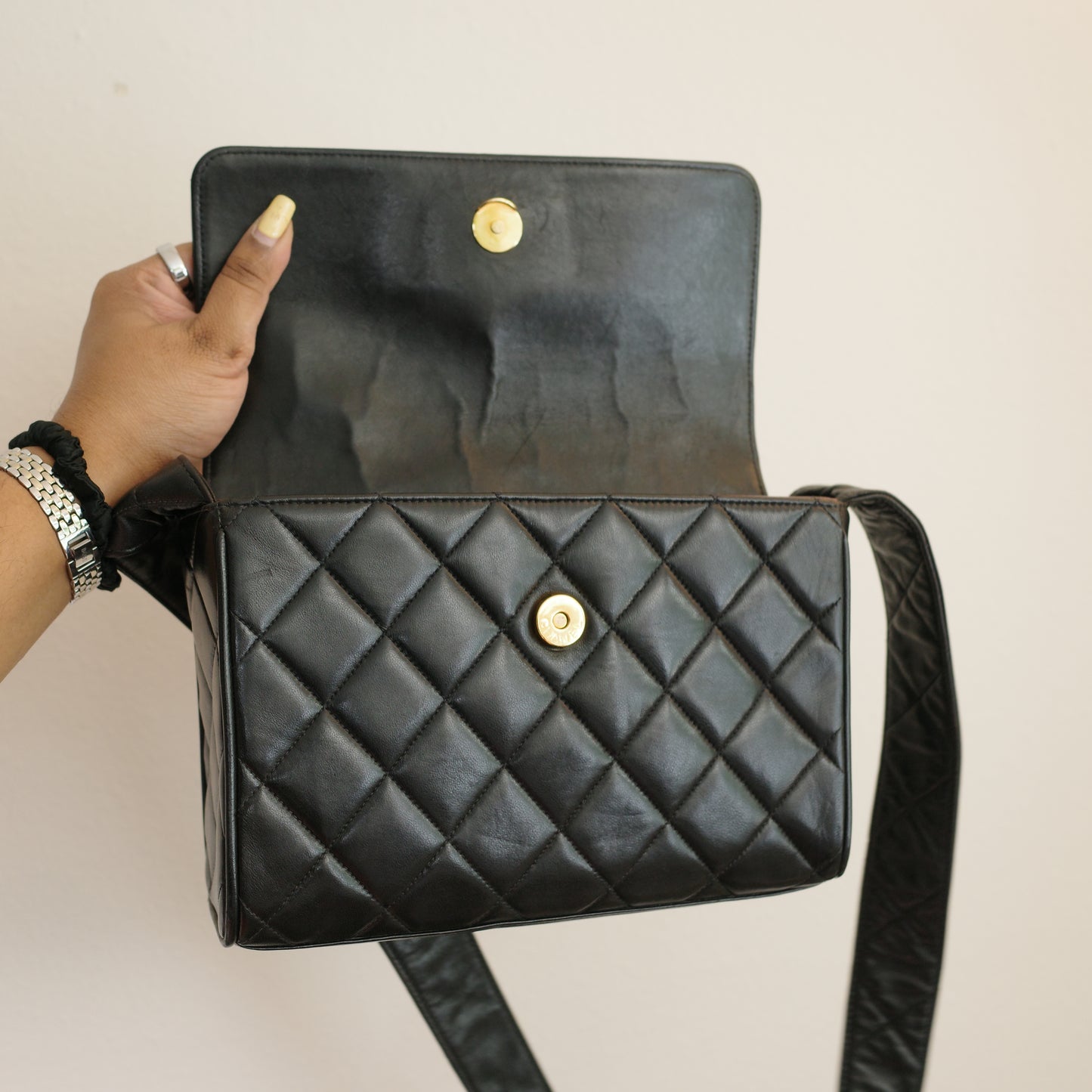 CHANEL 1994 Lambskin Quilted Black Shoulder Crossbody Bag