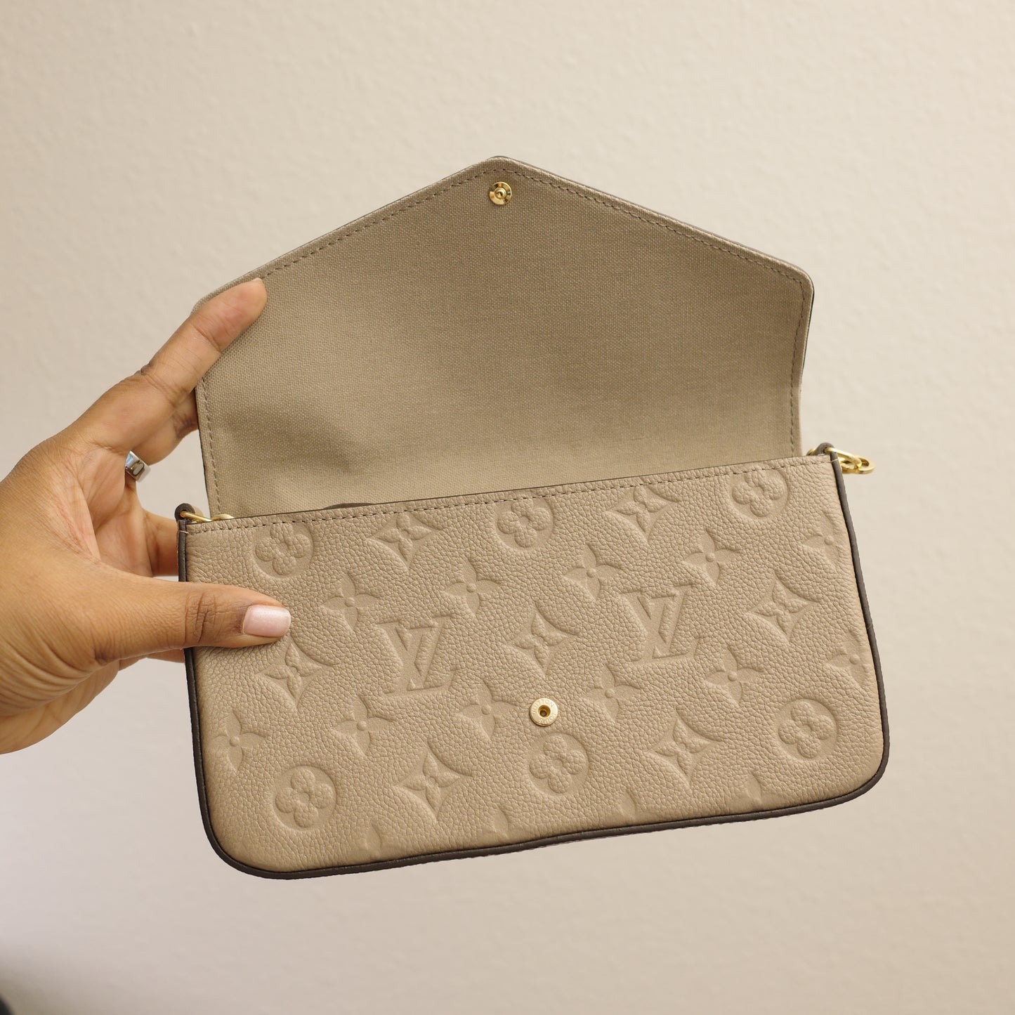 LOUIS VUITTON Turtledove Felice Pochette with Inserts