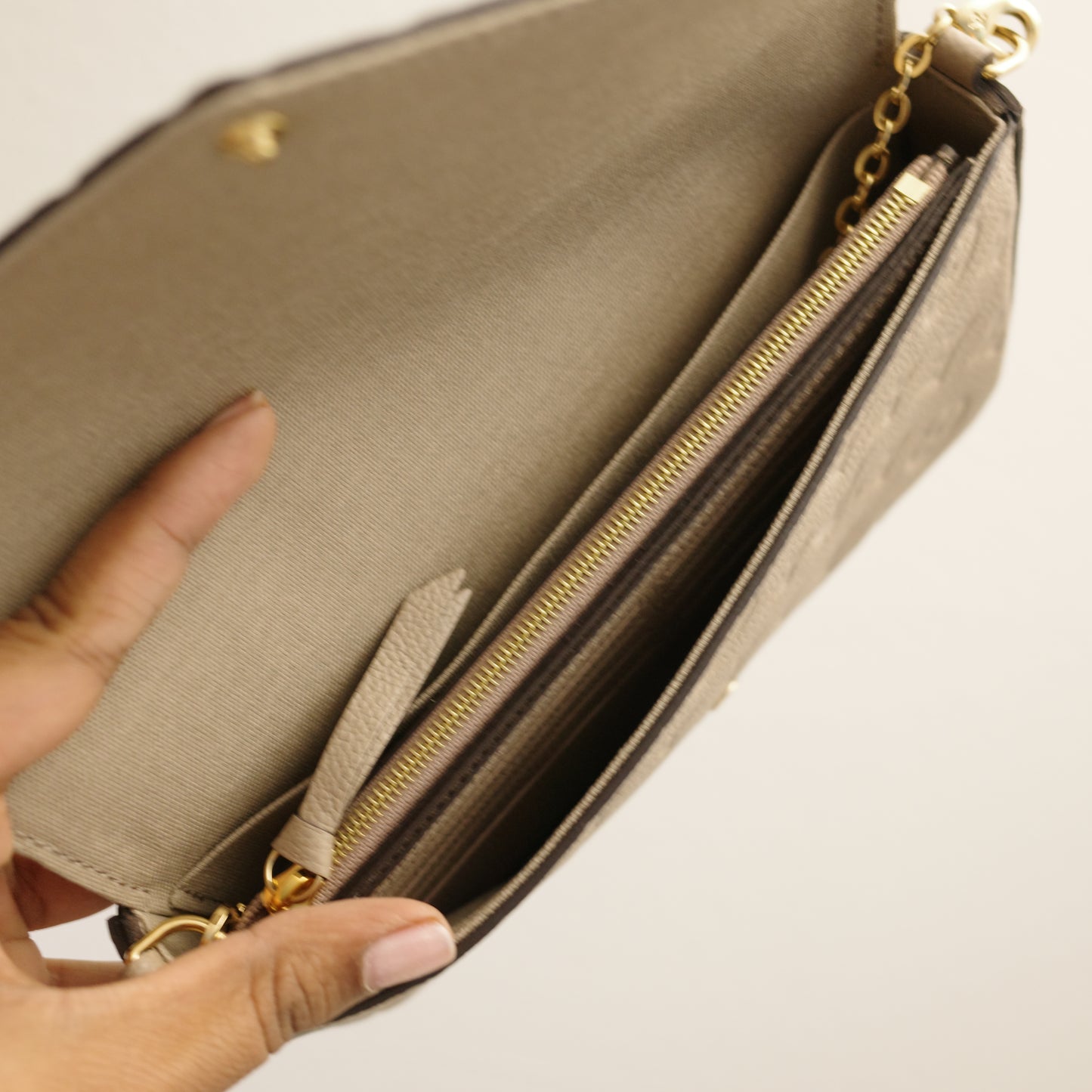 LOUIS VUITTON Turtledove Felice Pochette with Inserts