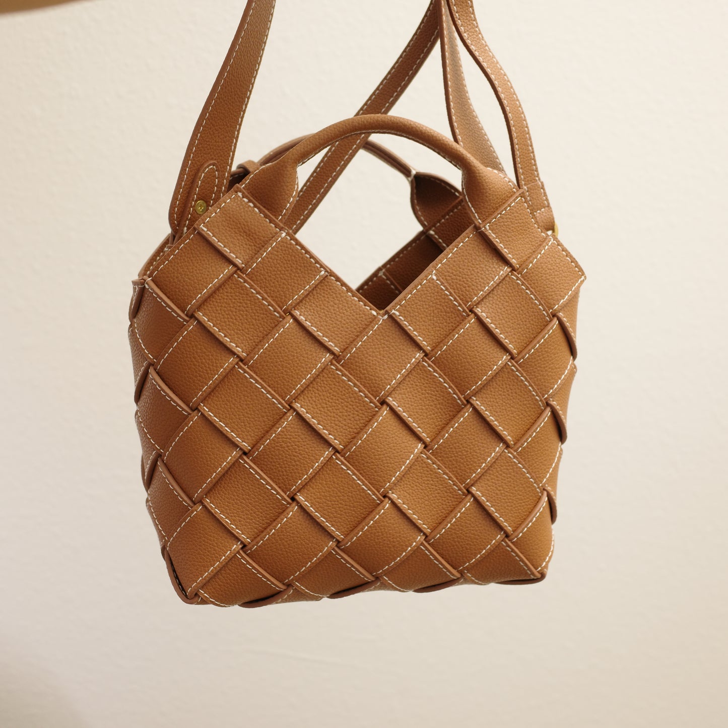 VERAFIED Caramel Basket Bag