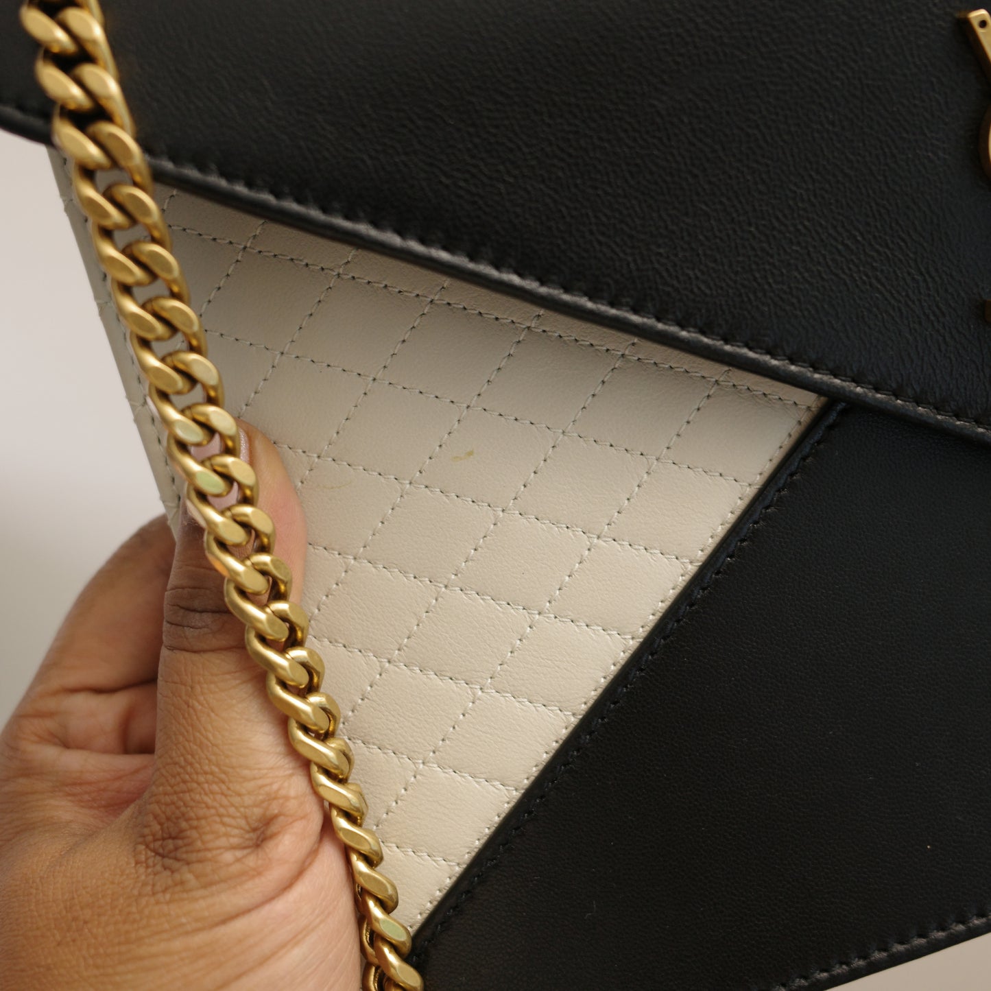 YSL SAINT LAURENT Gaby Cassandra Envelope Quilted Smooth Lambskin Shoulder Bag