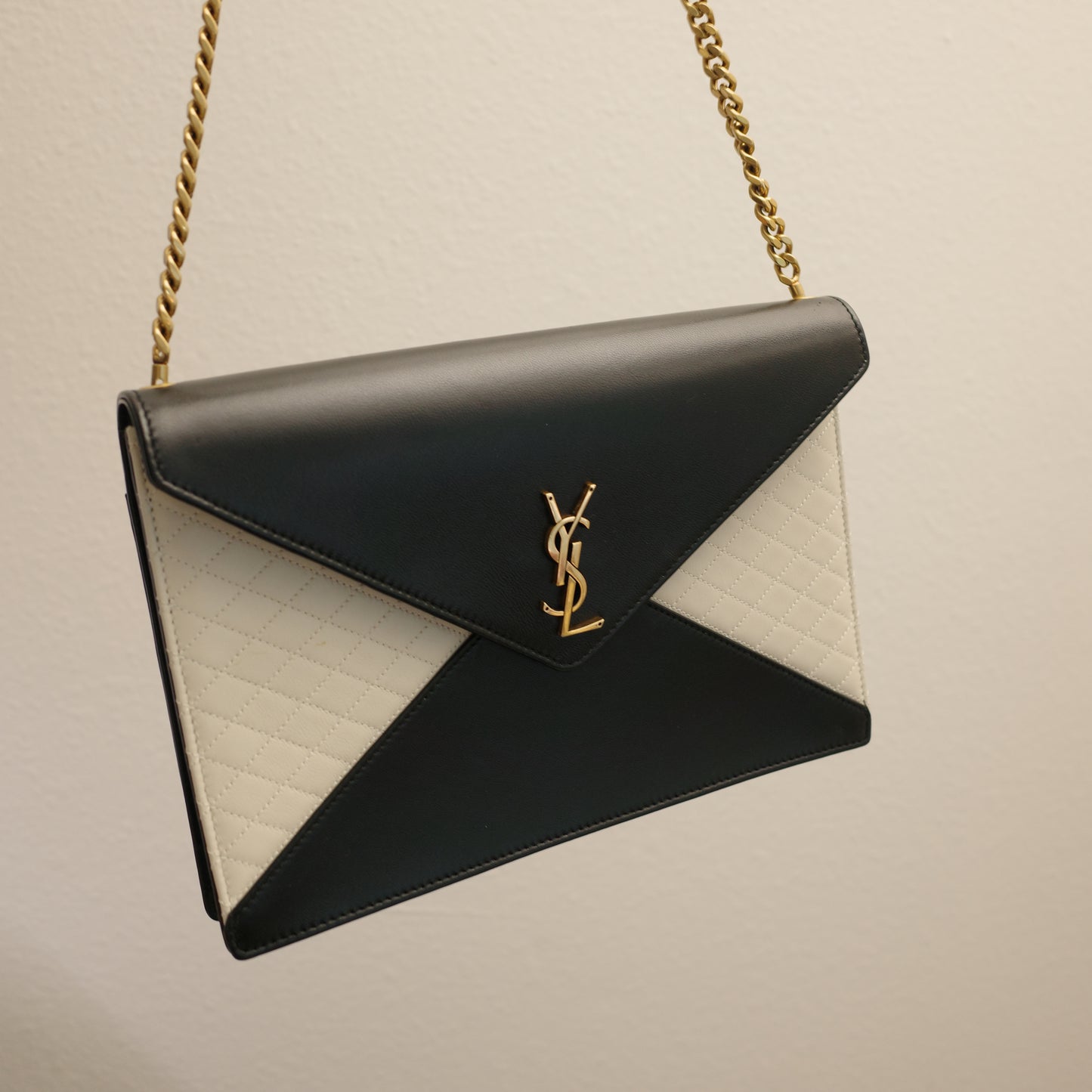 YSL SAINT LAURENT Gaby Cassandra Envelope Quilted Smooth Lambskin Shoulder Bag