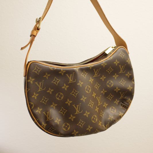 LOUIS VUITTON Monogram Croissant MM