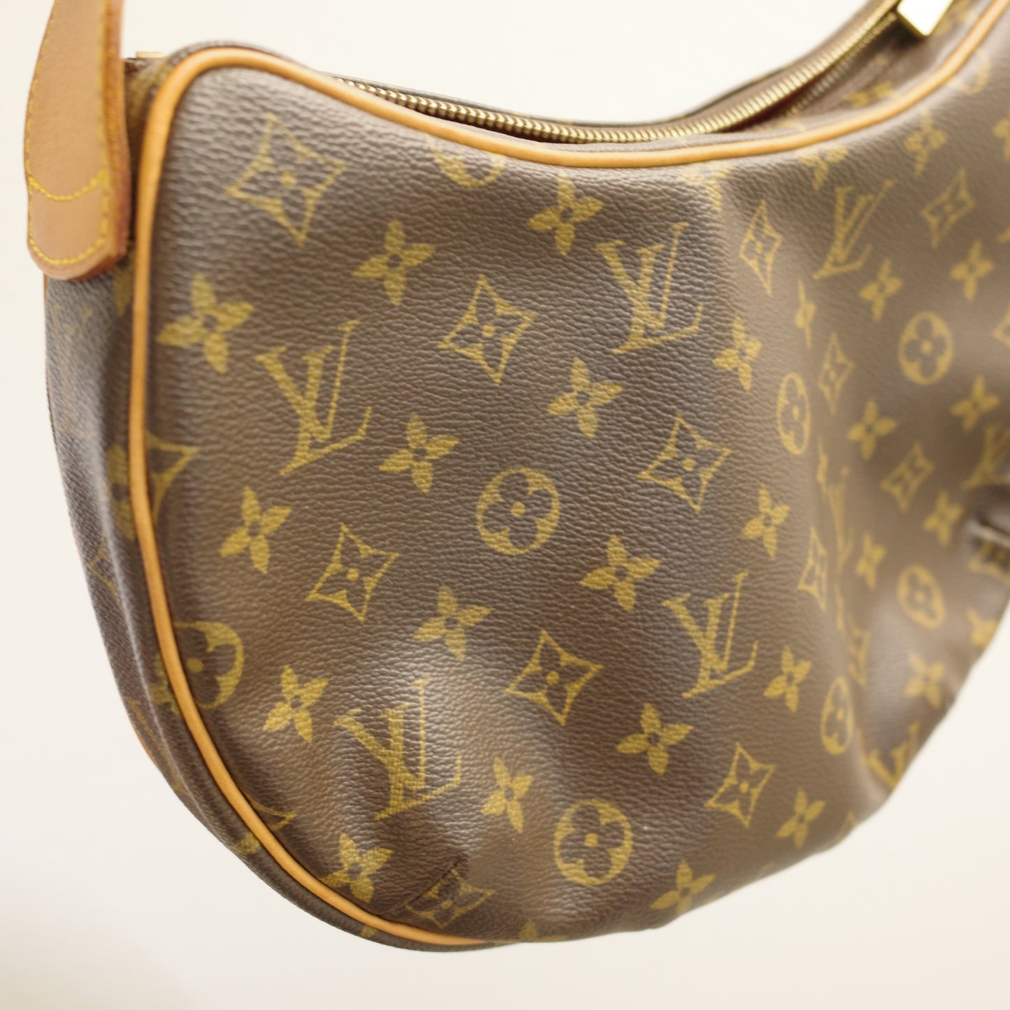 LOUIS VUITTON Monogram Croissant MM