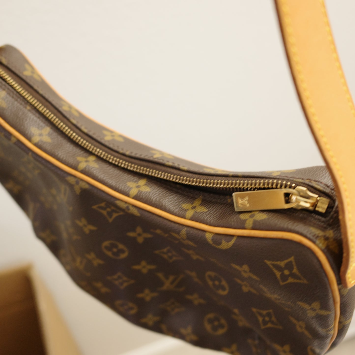 LOUIS VUITTON Monogram Croissant MM