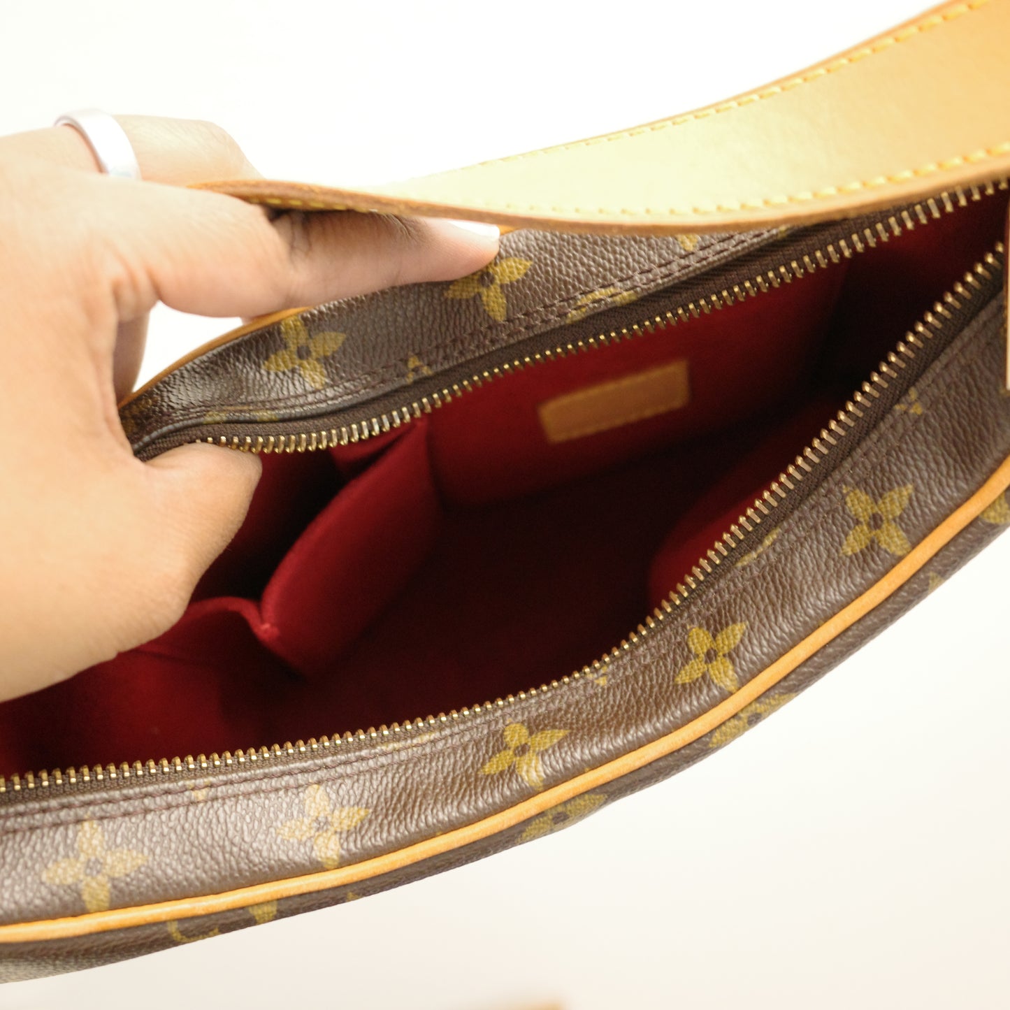 LOUIS VUITTON Monogram Croissant MM