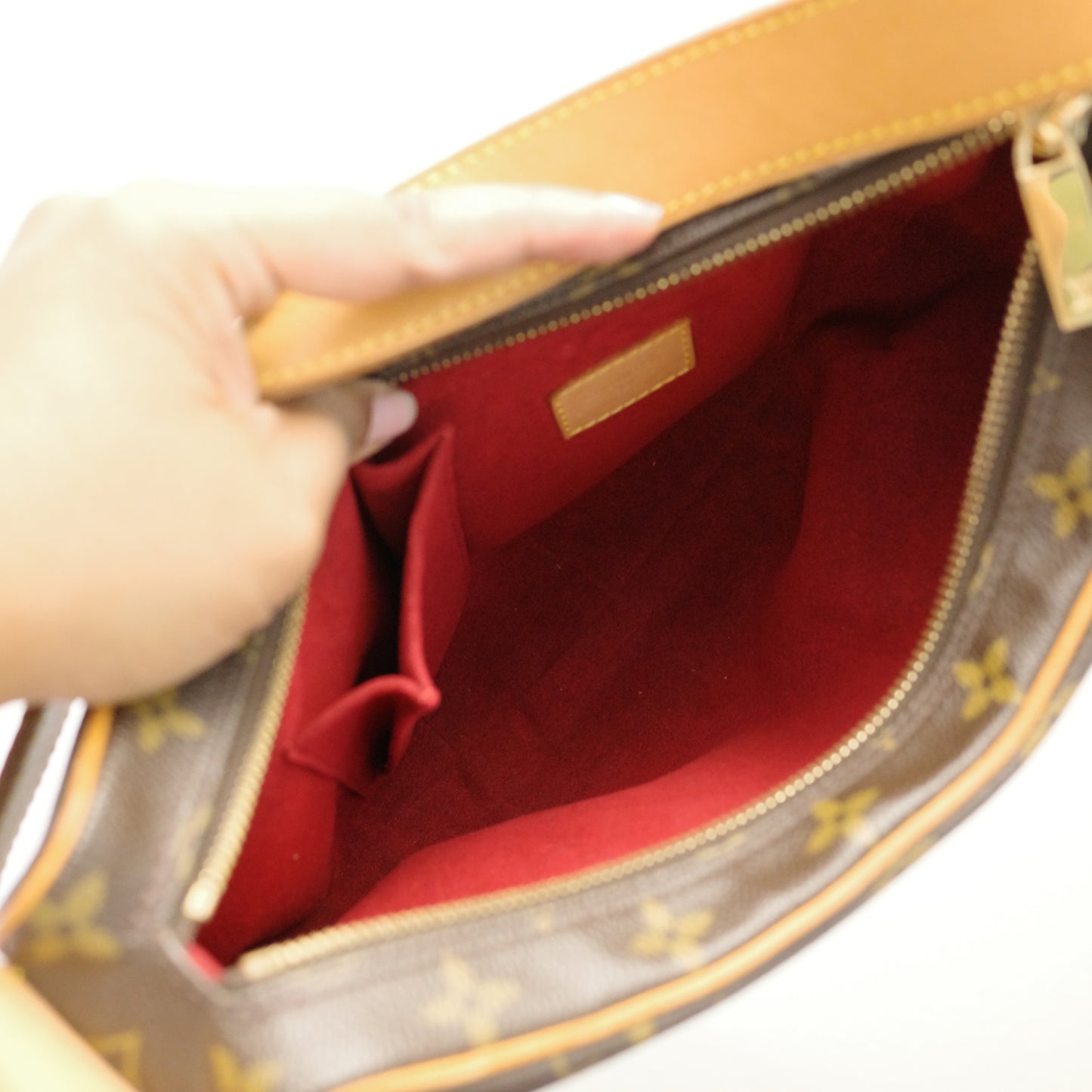 LOUIS VUITTON Monogram Croissant MM