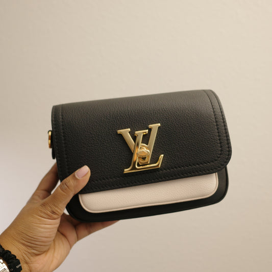 LOUIS VUITTON Lockme Tender Bag