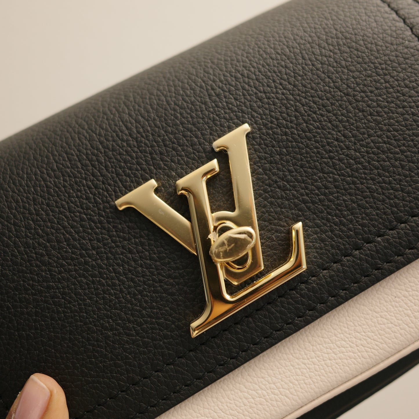 LOUIS VUITTON Lockme Tender Bag