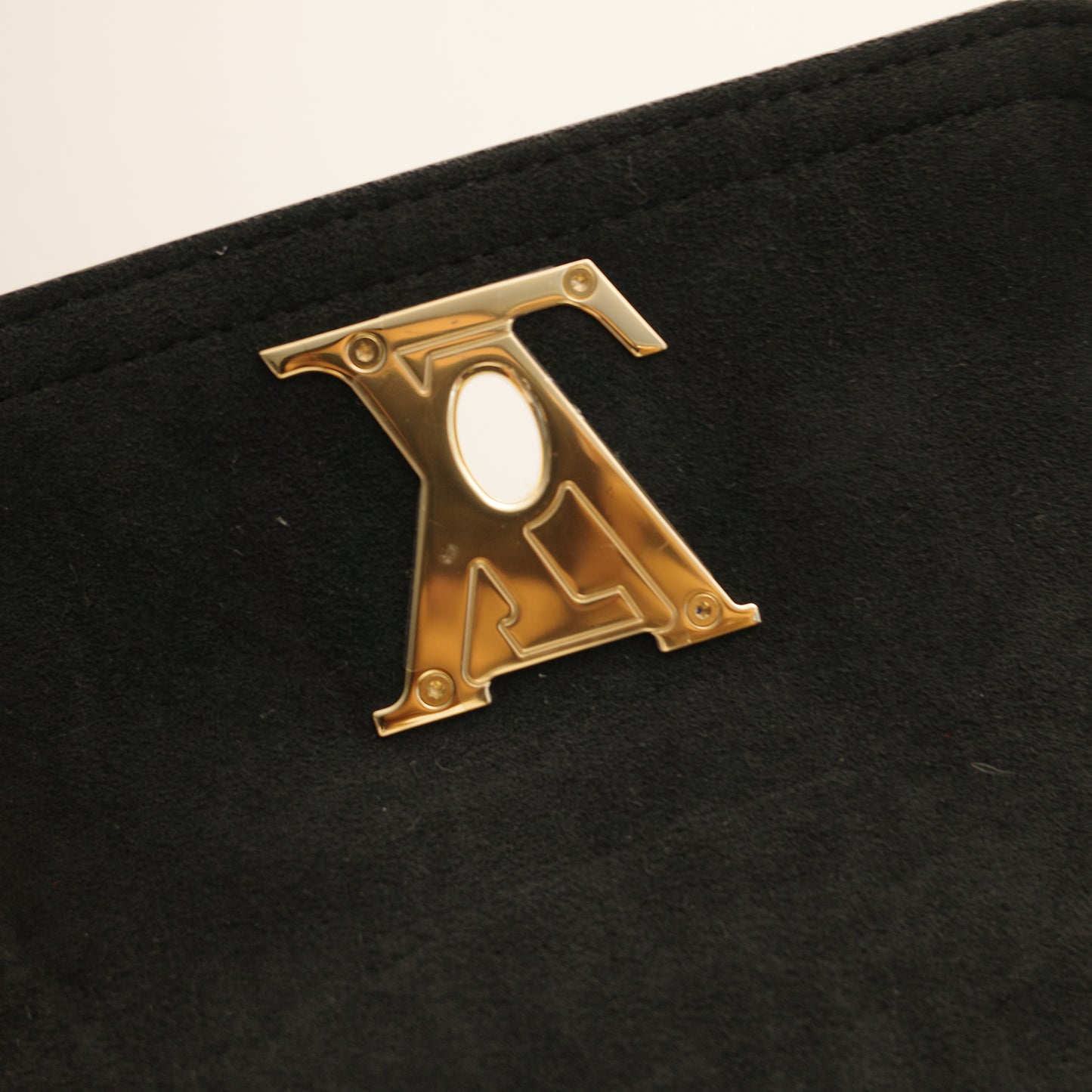 LOUIS VUITTON Lockme Tender Bag