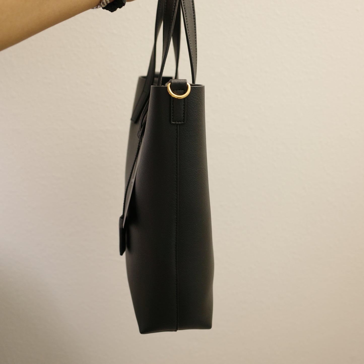 YSL SAINT LAURENT Toy Shopping Tote