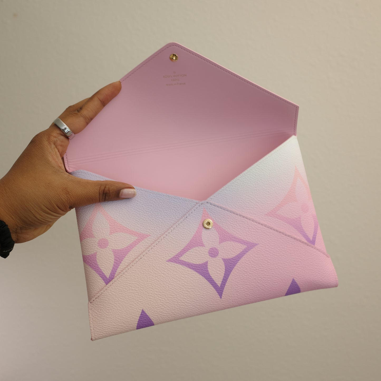 LOUIS VUITTON Sunrise Pastel Kirigami Pochette LARGE ONLY