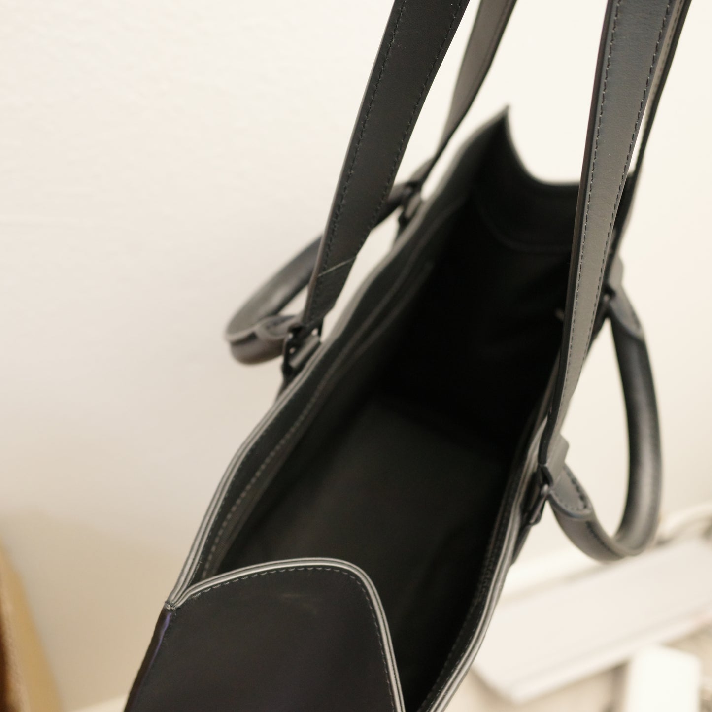 LOUIS VUITTON Black Taurillon Leather Sac Plat 24H Tote Bag