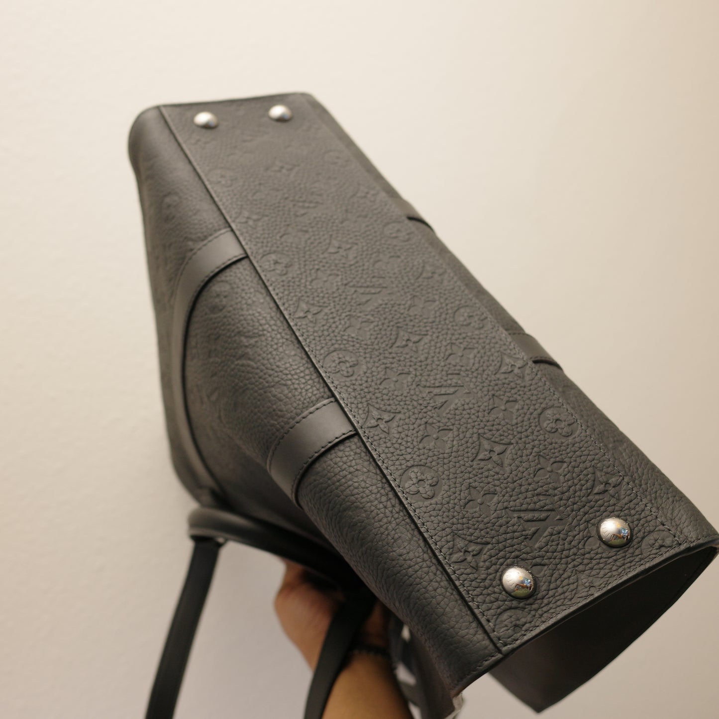 LOUIS VUITTON Black Taurillon Leather Sac Plat 24H Tote Bag