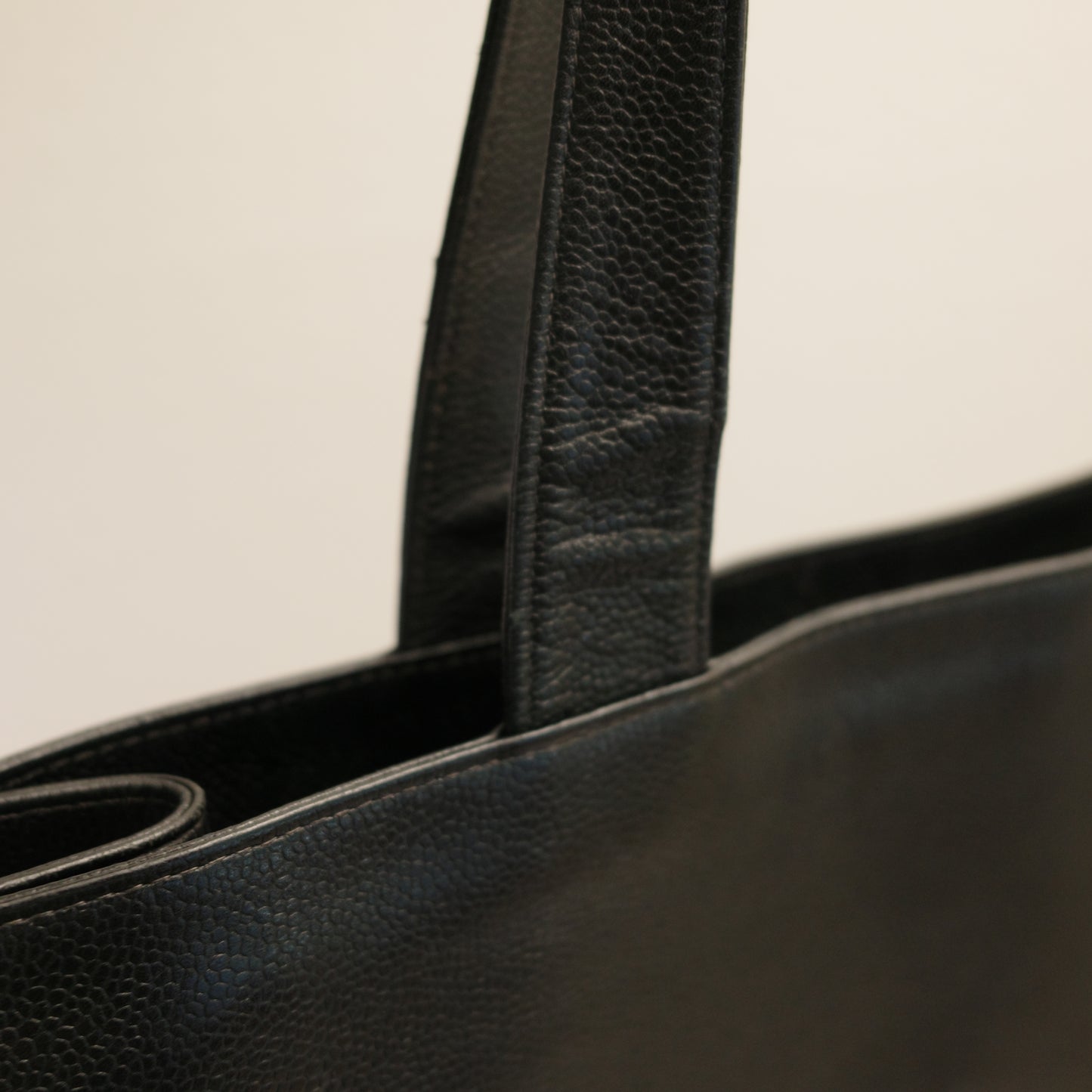 CHANEL Caviar CC Vintage Large Shoulder Tote Bag