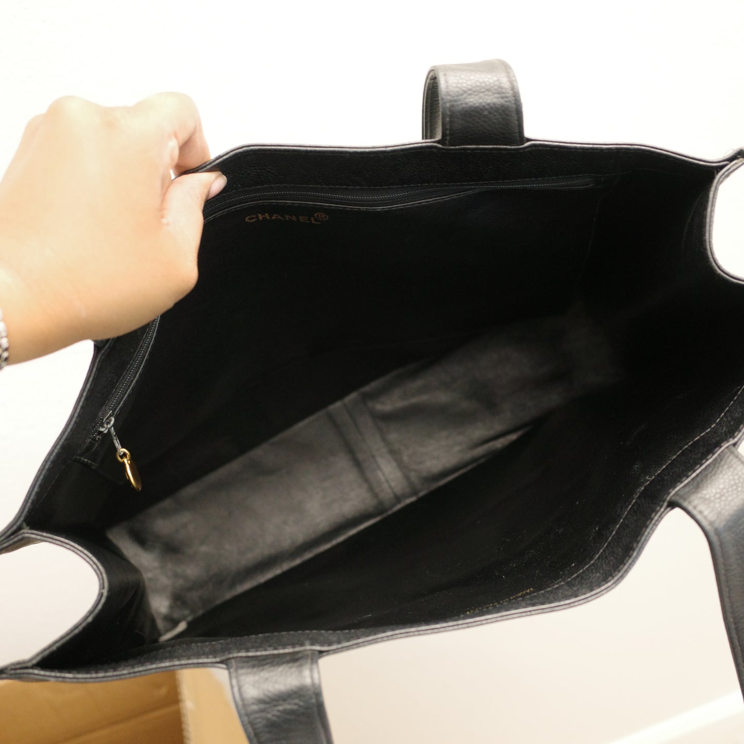 CHANEL Caviar CC Vintage Large Shoulder Tote Bag