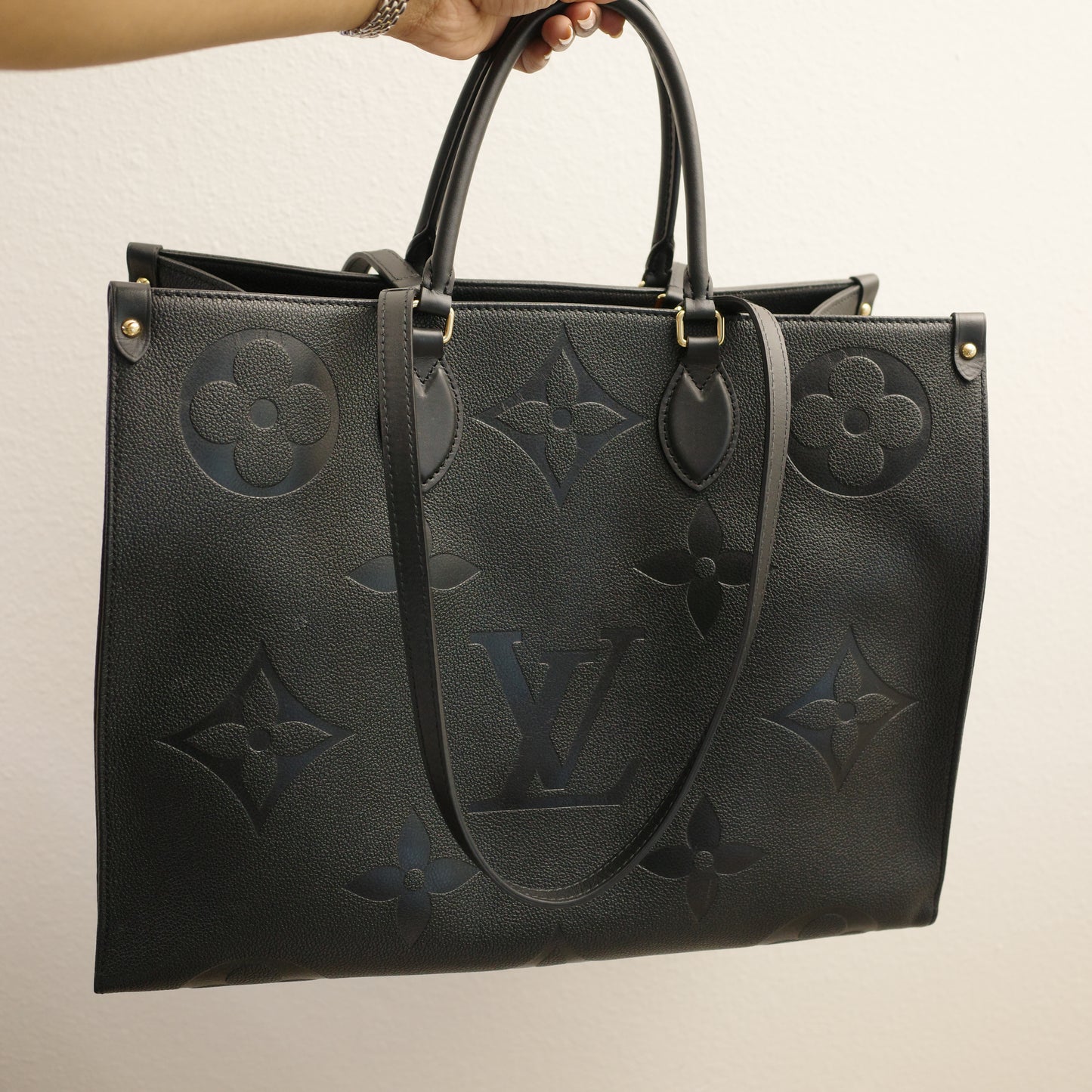 Louis Vuitton OntheGo GM Black Empreinte