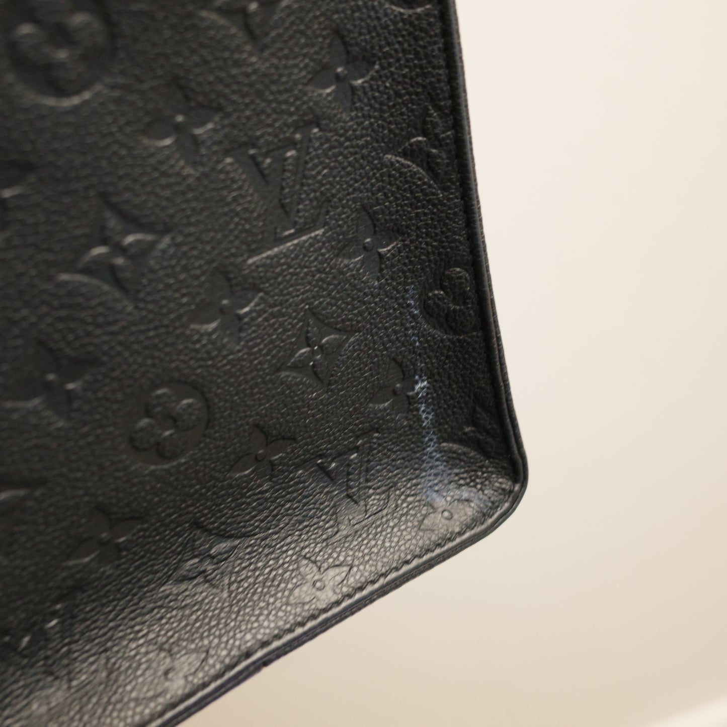 Louis Vuitton OntheGo GM Black Empreinte