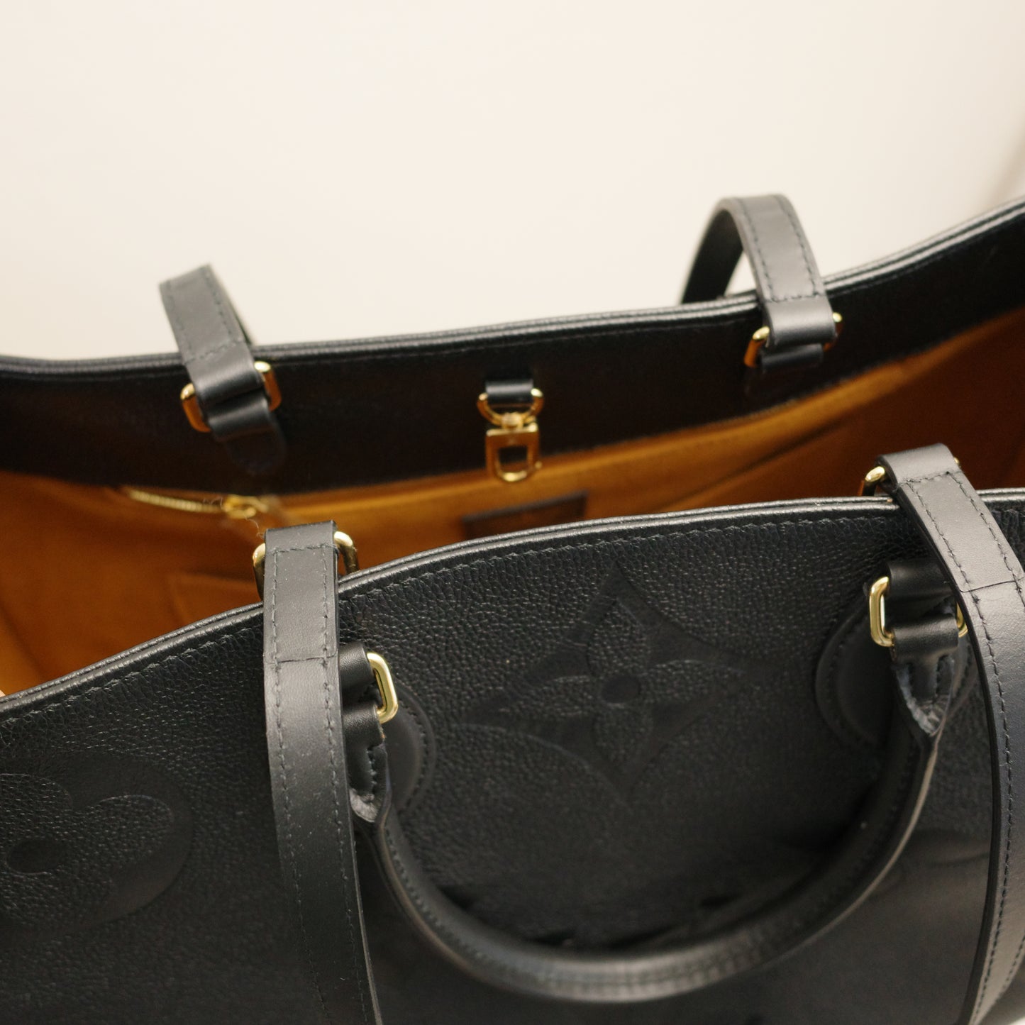 Louis Vuitton OntheGo GM Black Empreinte