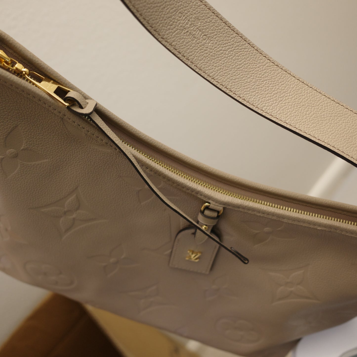 LOUIS VUITTON Turtledove Empreinte Carryall MM NEW IN BOX