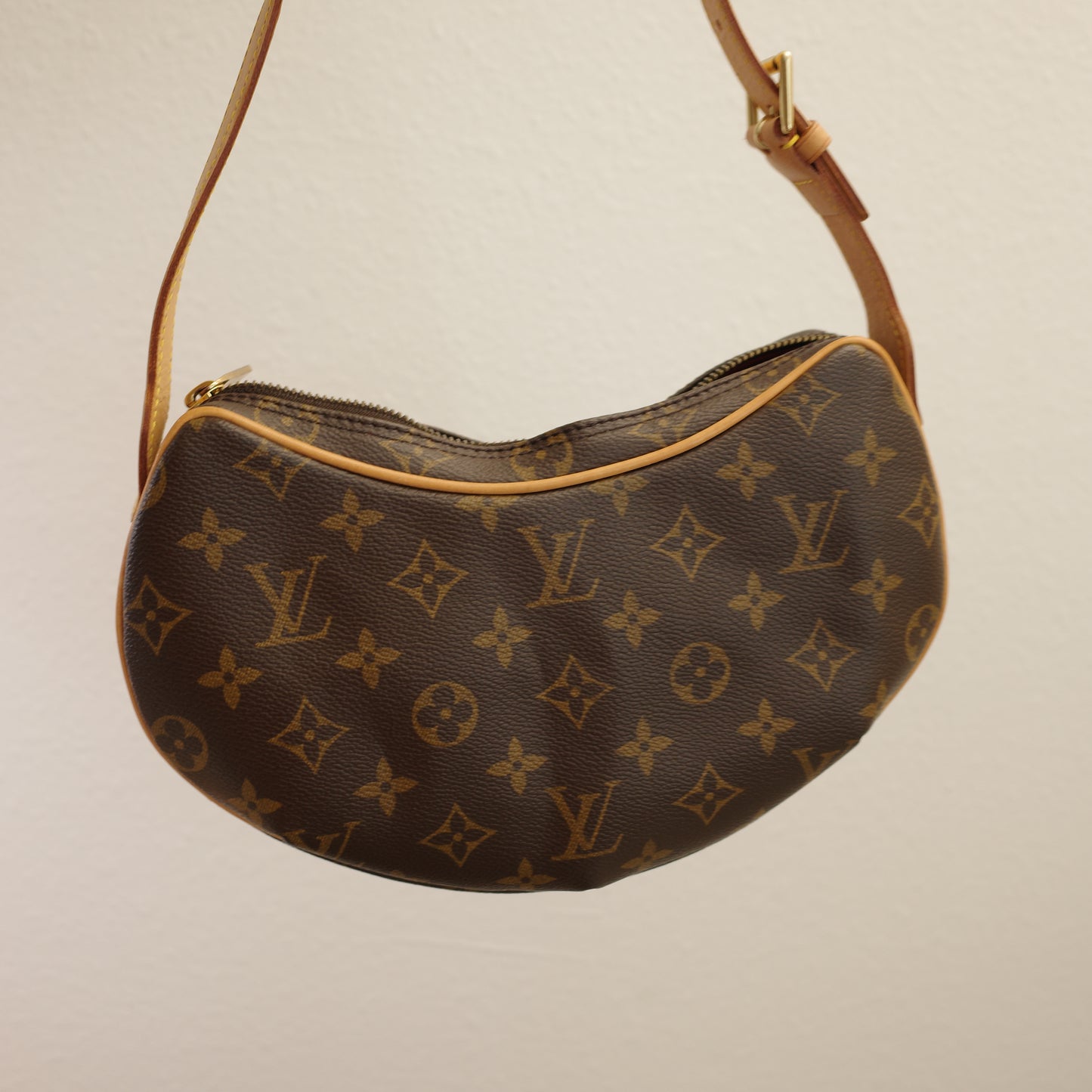 LOUIS VUITTON Monogram Croissant PM