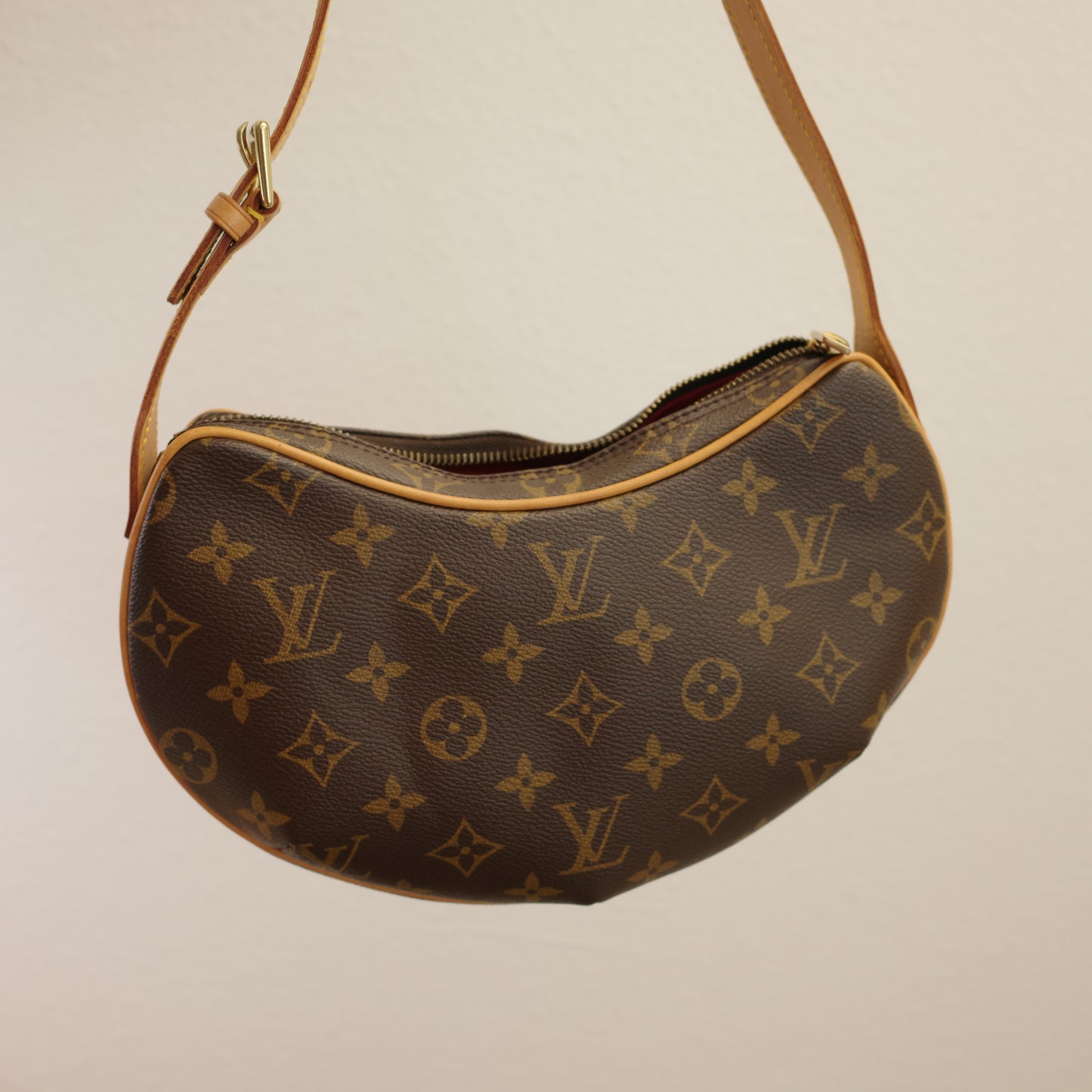 LOUIS VUITTON Monogram Croissant PM