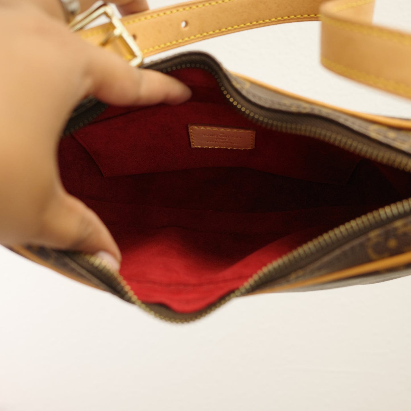 LOUIS VUITTON Monogram Croissant PM