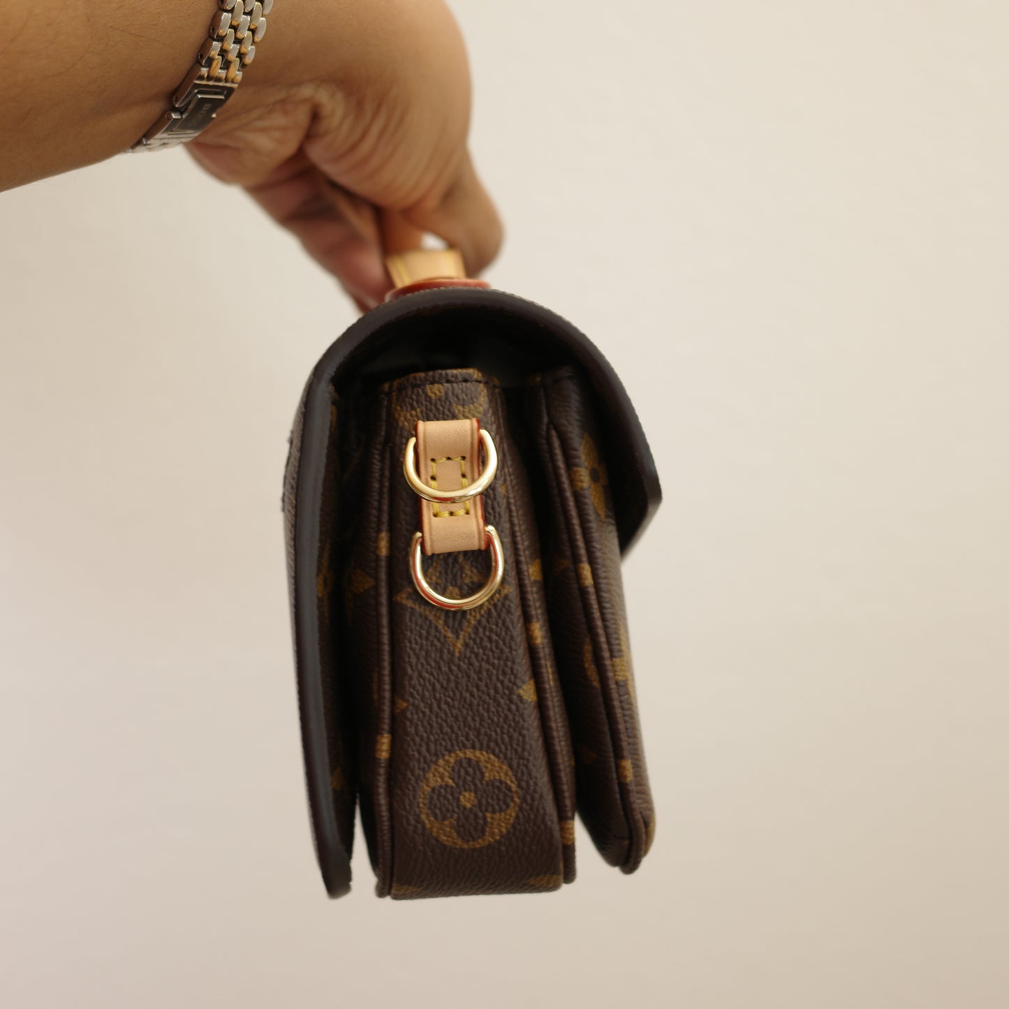 LOUIS VUITTON Monogram Pochette Metis East West