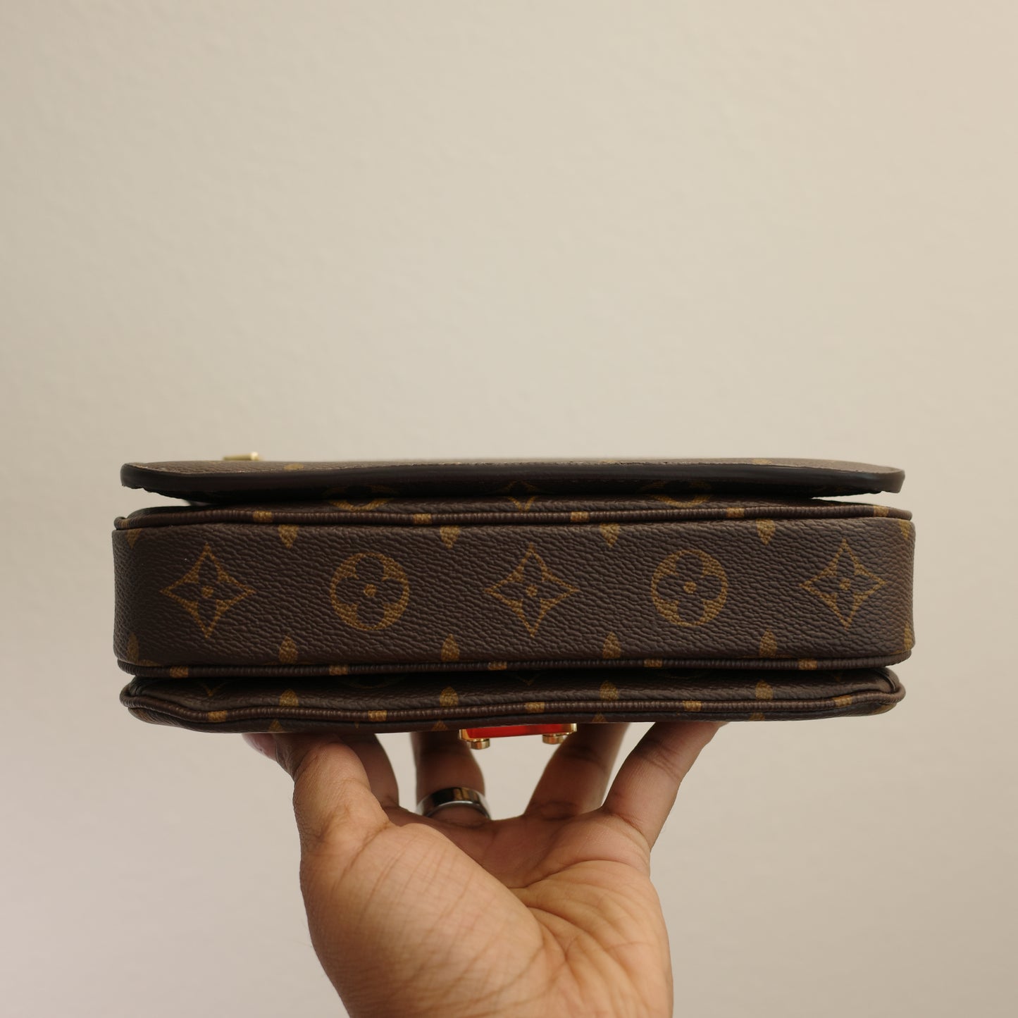 LOUIS VUITTON Monogram Pochette Metis East West