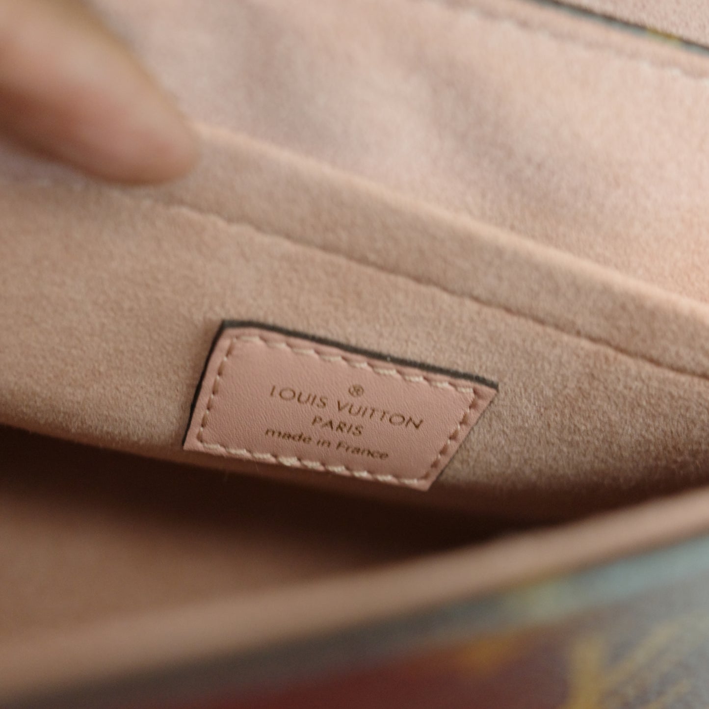 LOUIS VUITTON Locky BB Pink Monogram Crossbody Bag Rose Poudre
