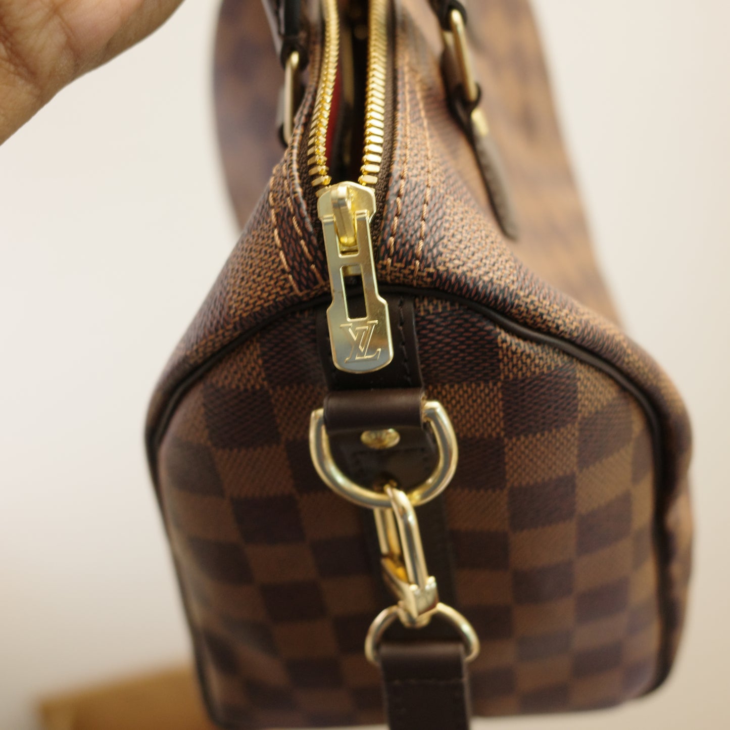 LOUIS VUITTON Damier Ebene Speedy Bandoliere 25