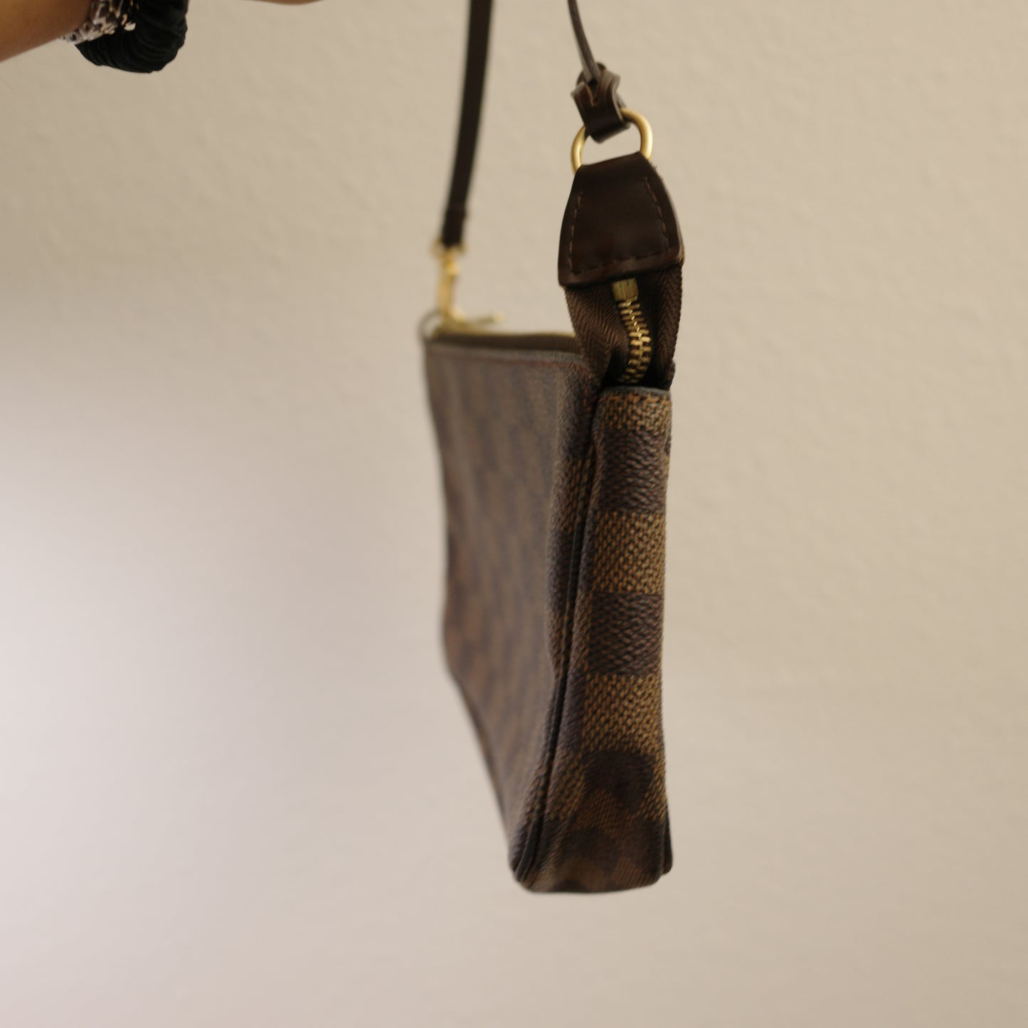 LOUIS VUITTON Damier Ebene Pochette Accessoires