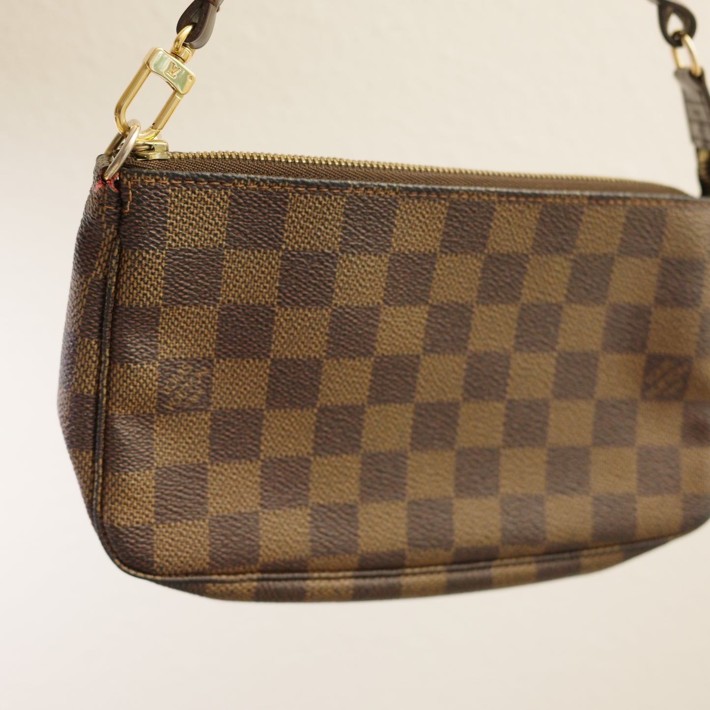 LOUIS VUITTON Damier Ebene Pochette Accessoires