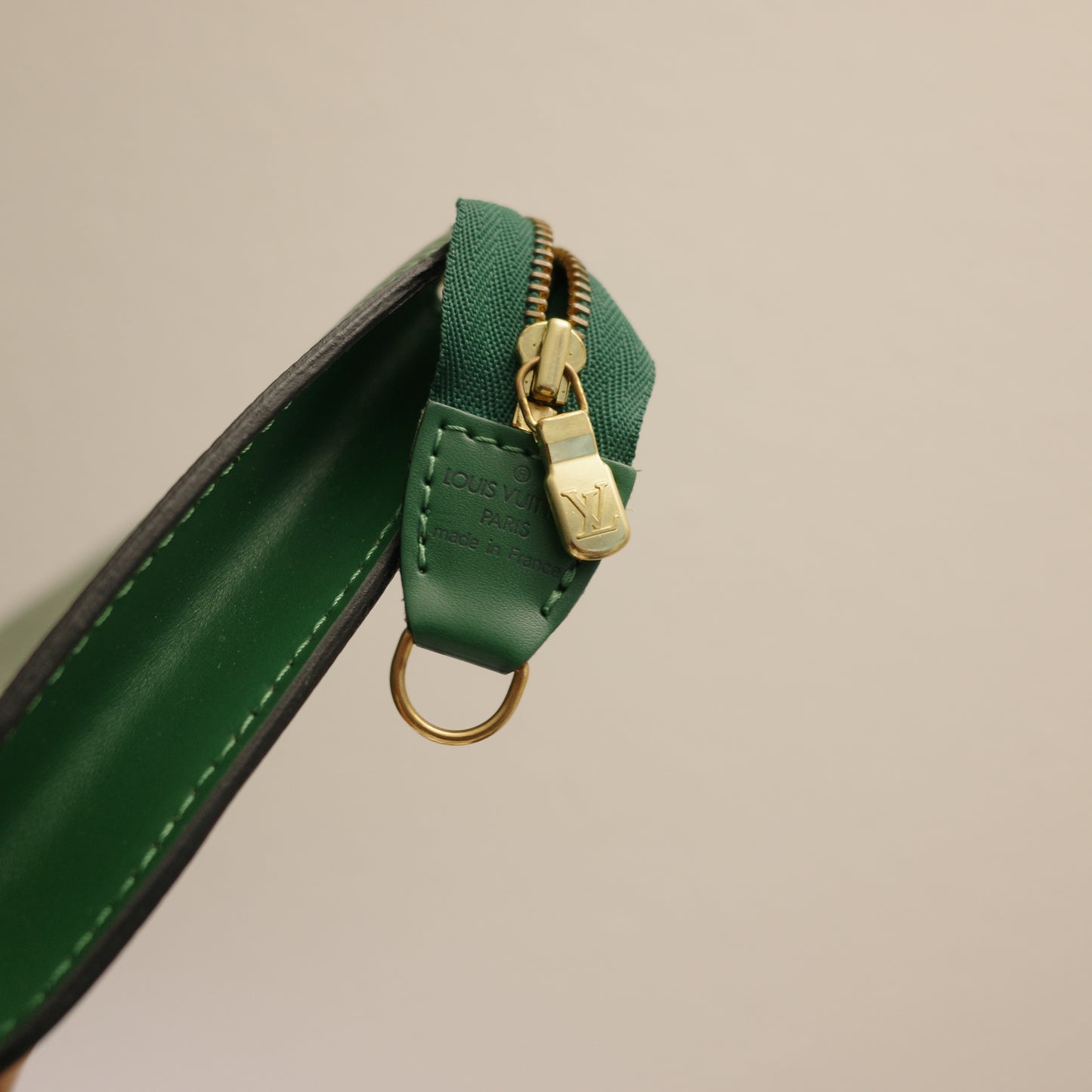 LOUIS VUITTON Epi Leather Green Pochette Accessoires