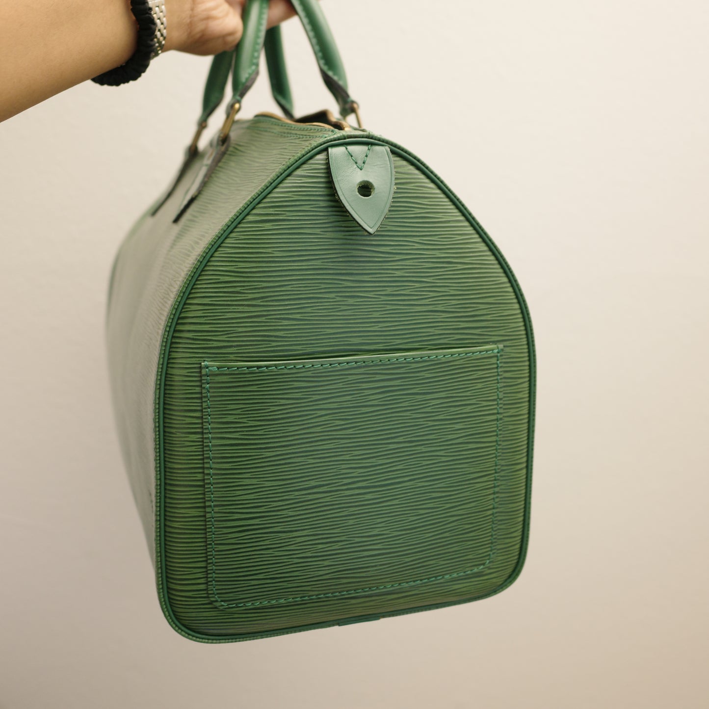 LOUIS VUITTON Epi Leather Green Speedy 35