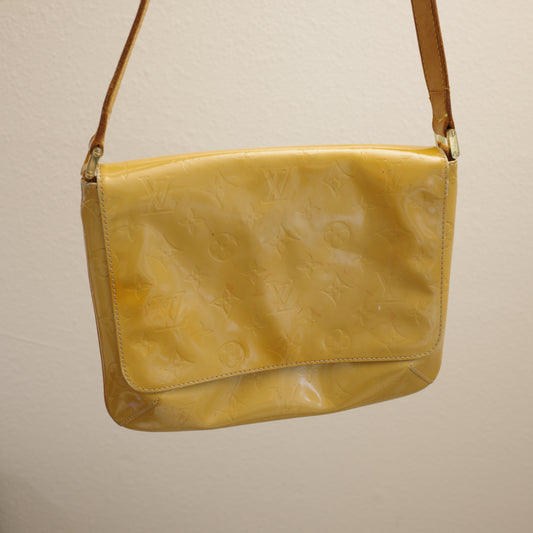 LOUIS VUITTON Vernis Yellow Musette Tango