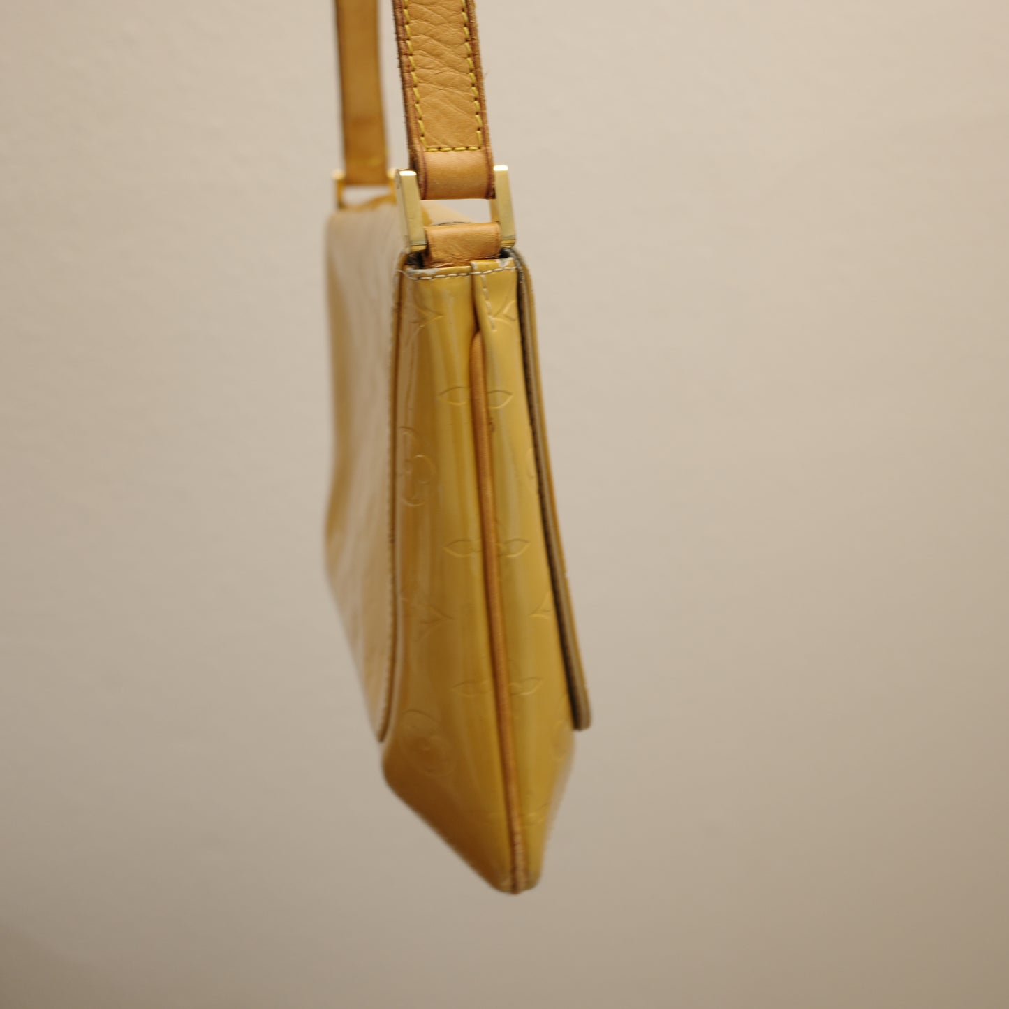 LOUIS VUITTON Vernis Yellow Musette Tango
