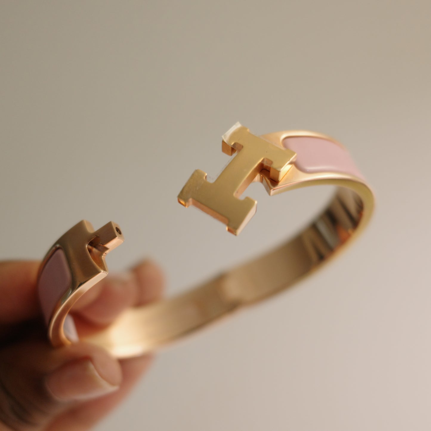 HERMES Clic H Bracelet Pink and Rose Gold