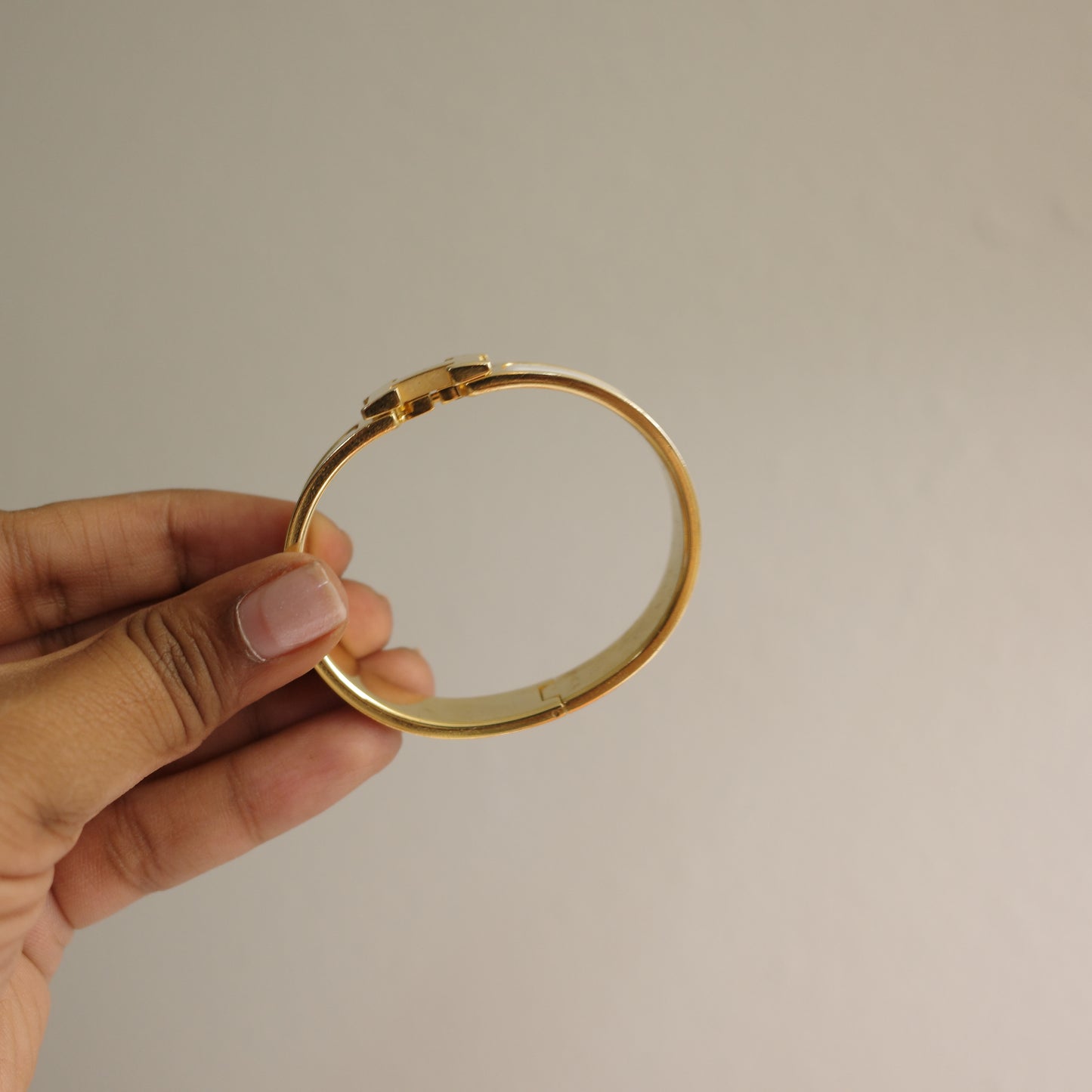 HERMES Clic H Bracelet White and Gold