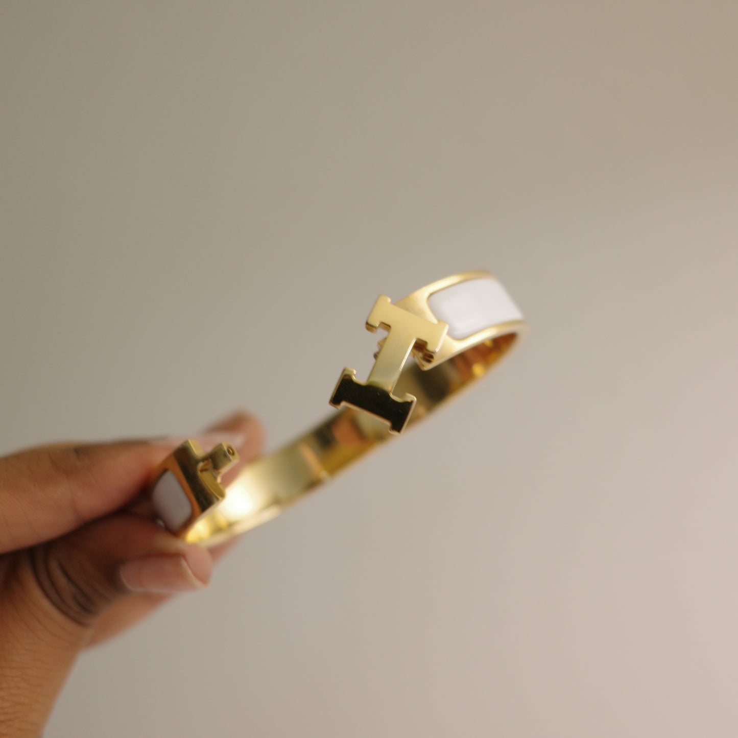 HERMES Clic H Bracelet White and Gold