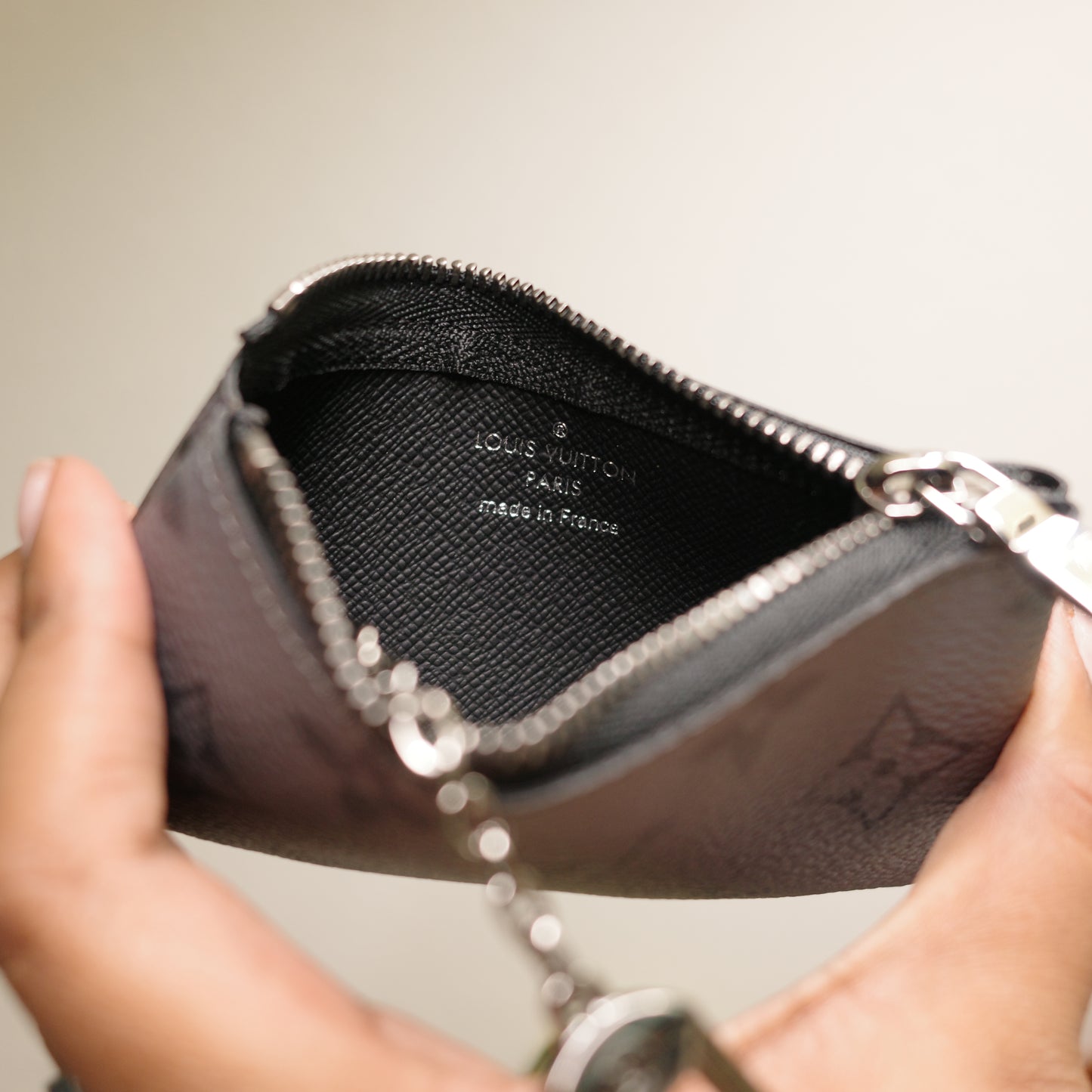 LOUIS VUITTON Monogram Eclipse Key Cles