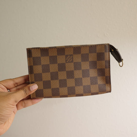 LOUIS VUITTON Damier Ebene Bucket Pouch